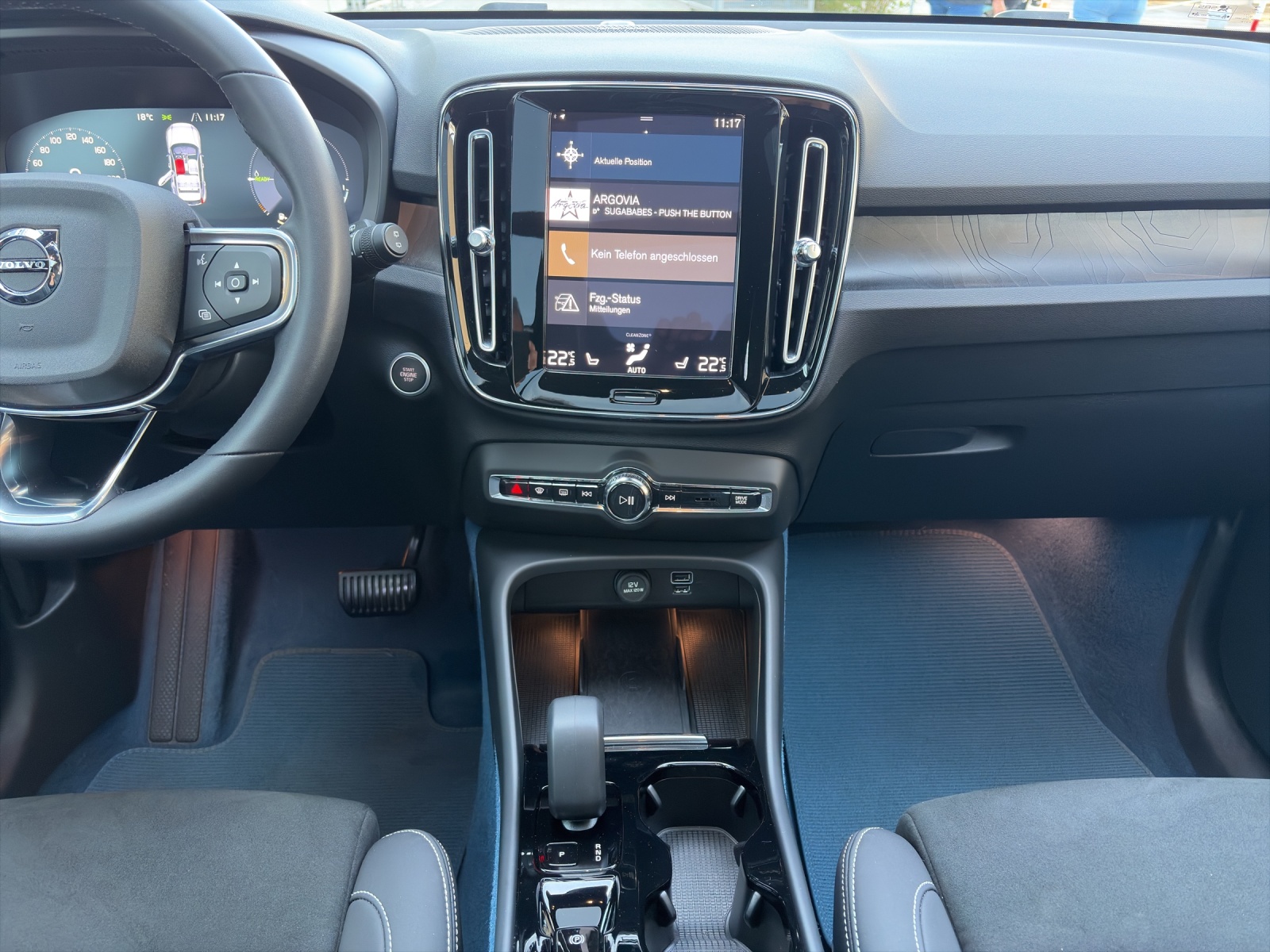 VOLVO XC40 1.5 T5 PiH Ultimate Dark-image-10