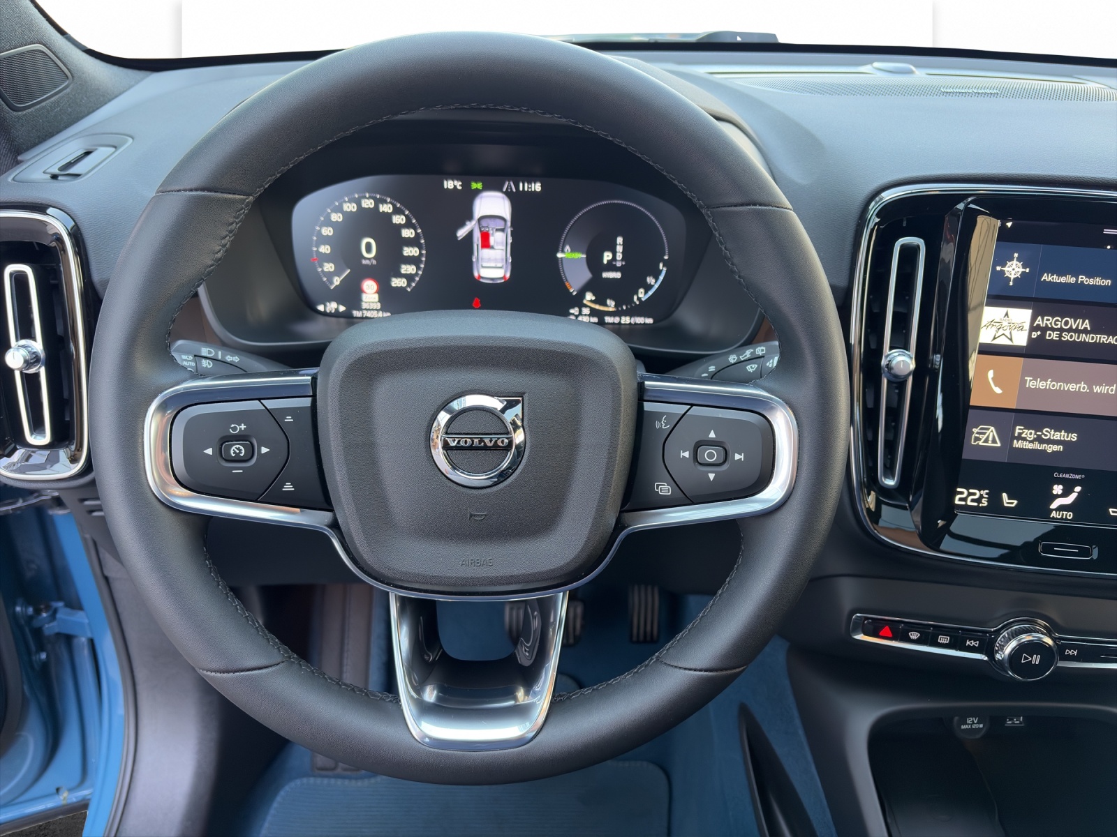 VOLVO XC40 1.5 T5 PiH Ultimate Dark-image-9