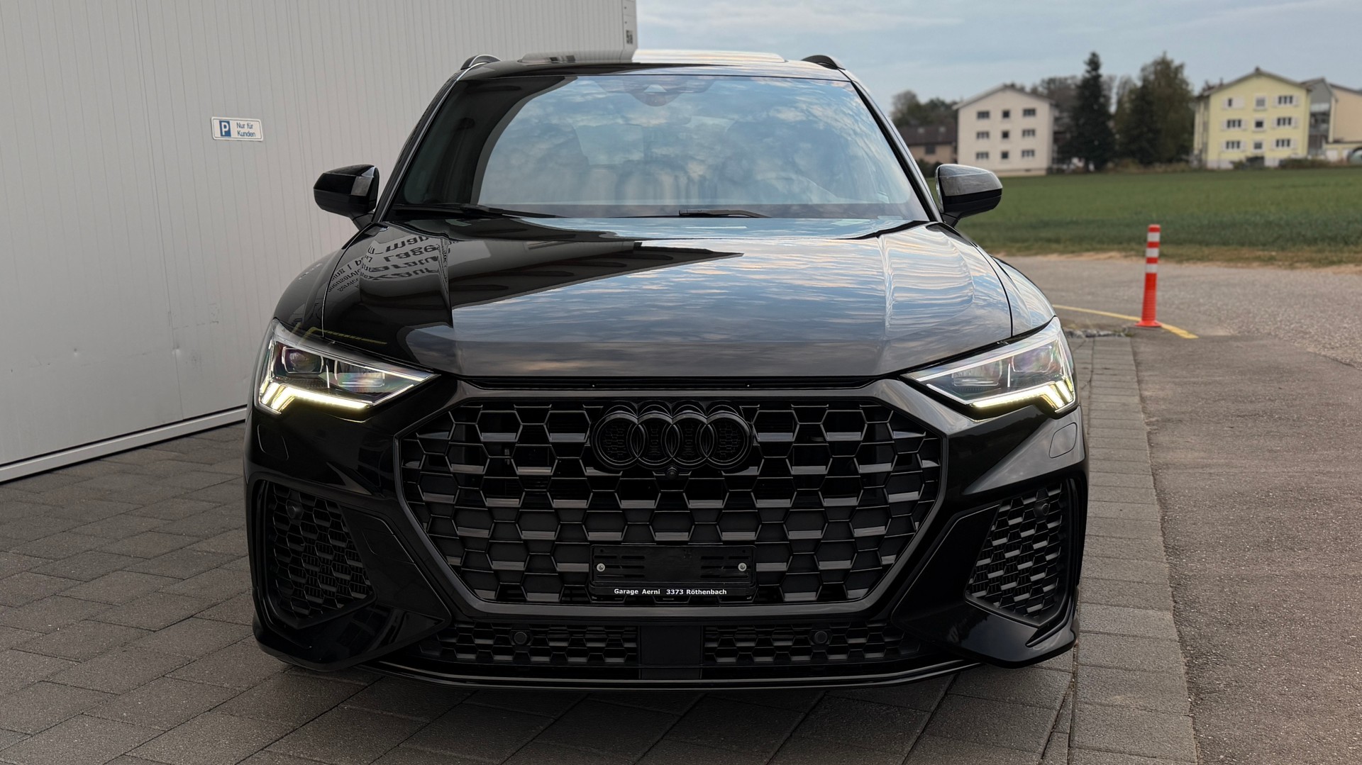 AUDI RS Q3 2.5 TFSI quattro S tronic All Black-image-6