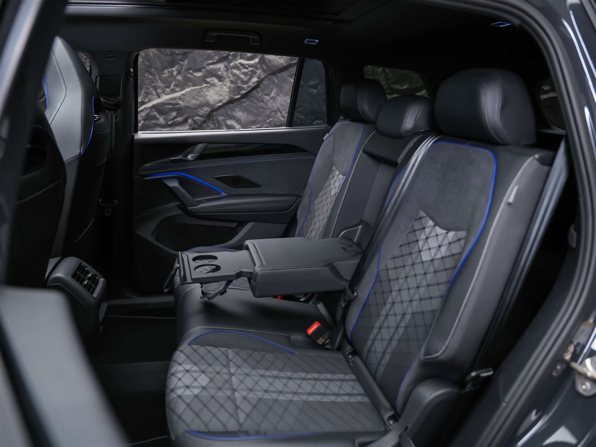 VW Tayron 2.0 TDI SCR R-Line 4Motion DSG *7 Plätzer*Werksgarantie*Massage*Panorama*Matrix-LED*Head-Up*-image-15