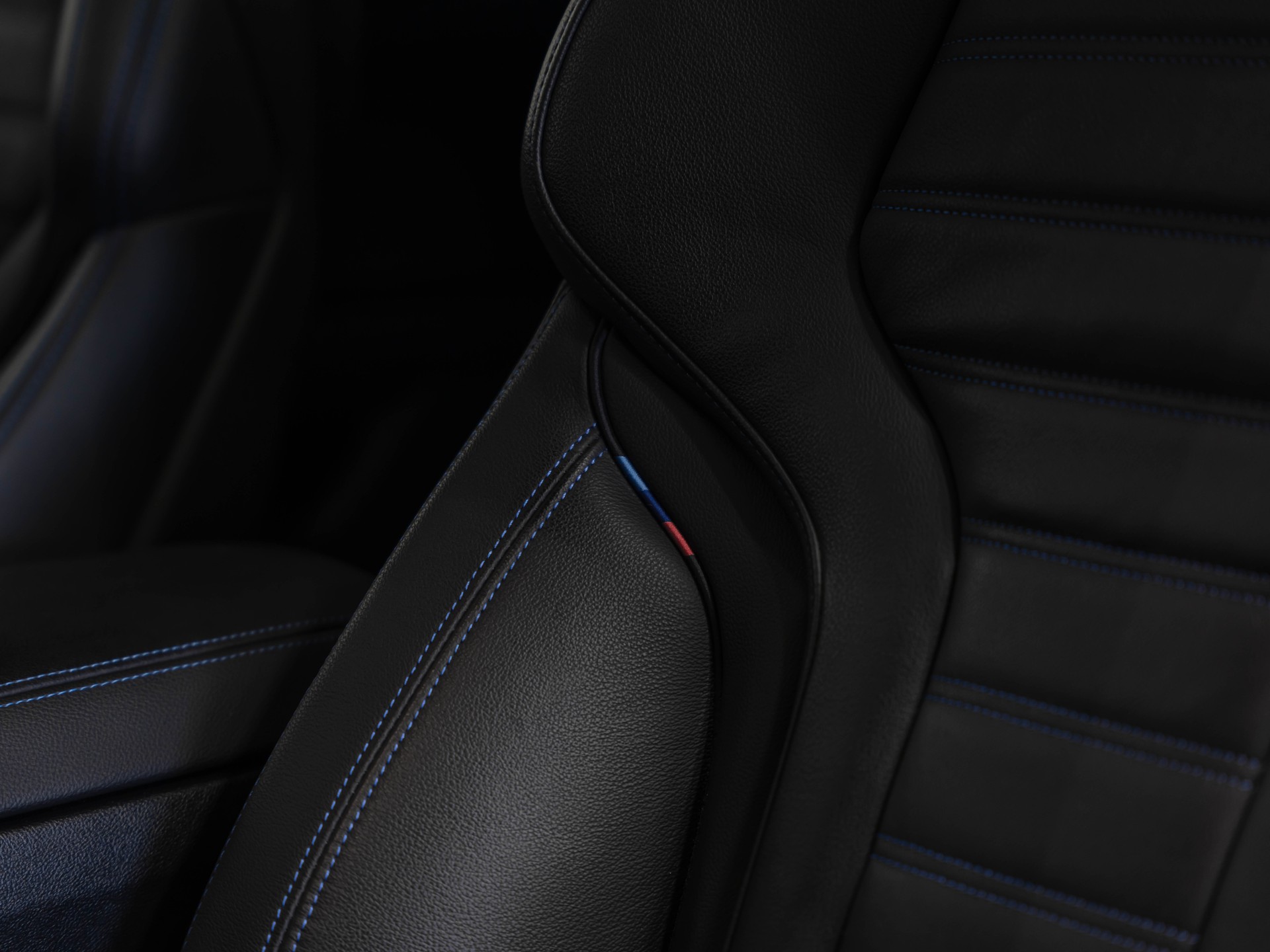 BMW M440i xDrive 48V Coupé Steptronic-image-11