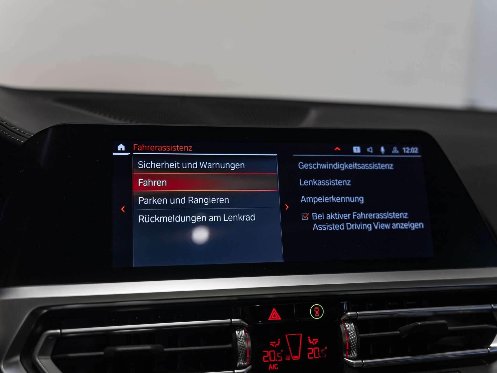 BMW M440i xDrive 48V Coupé Steptronic-image-37