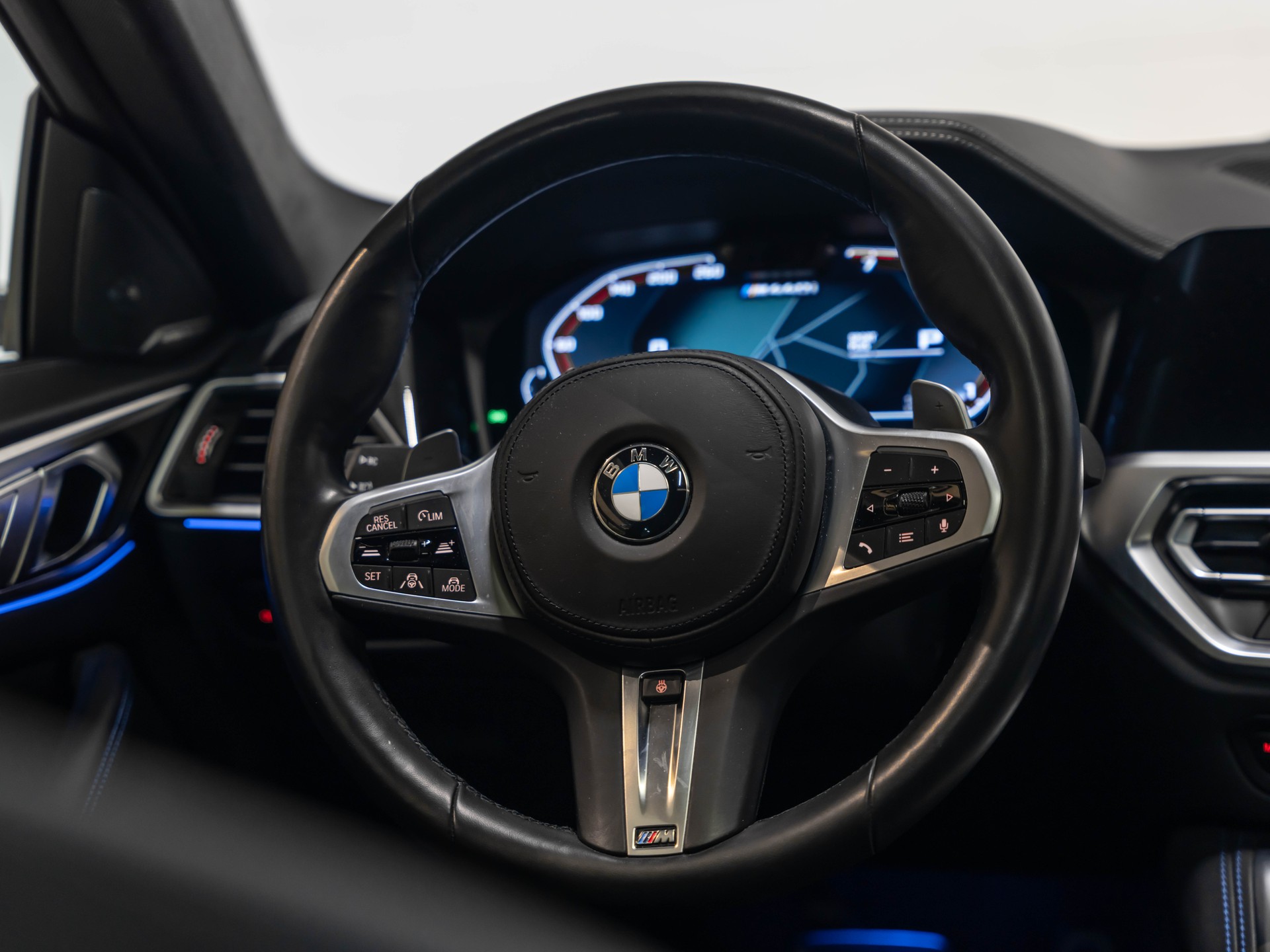 BMW M440i xDrive 48V Coupé Steptronic-image-28