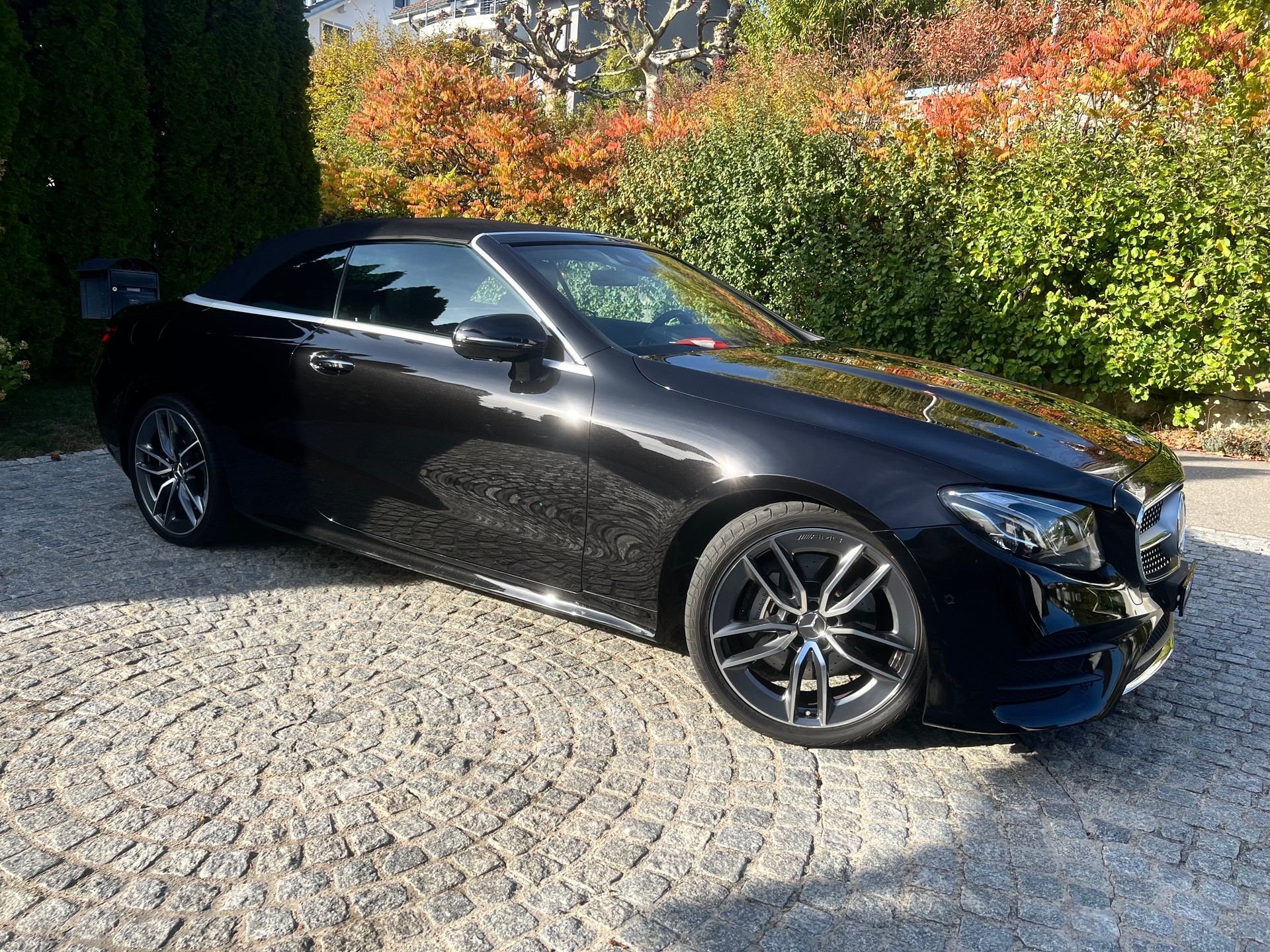 MERCEDES-BENZ E 400 Cabriolet AMG Line 4 Matic 9G-Tronic-showroom-element-2