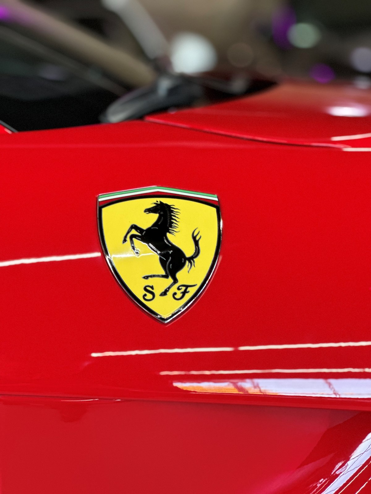 FERRARI F12 Berlinetta-image-5