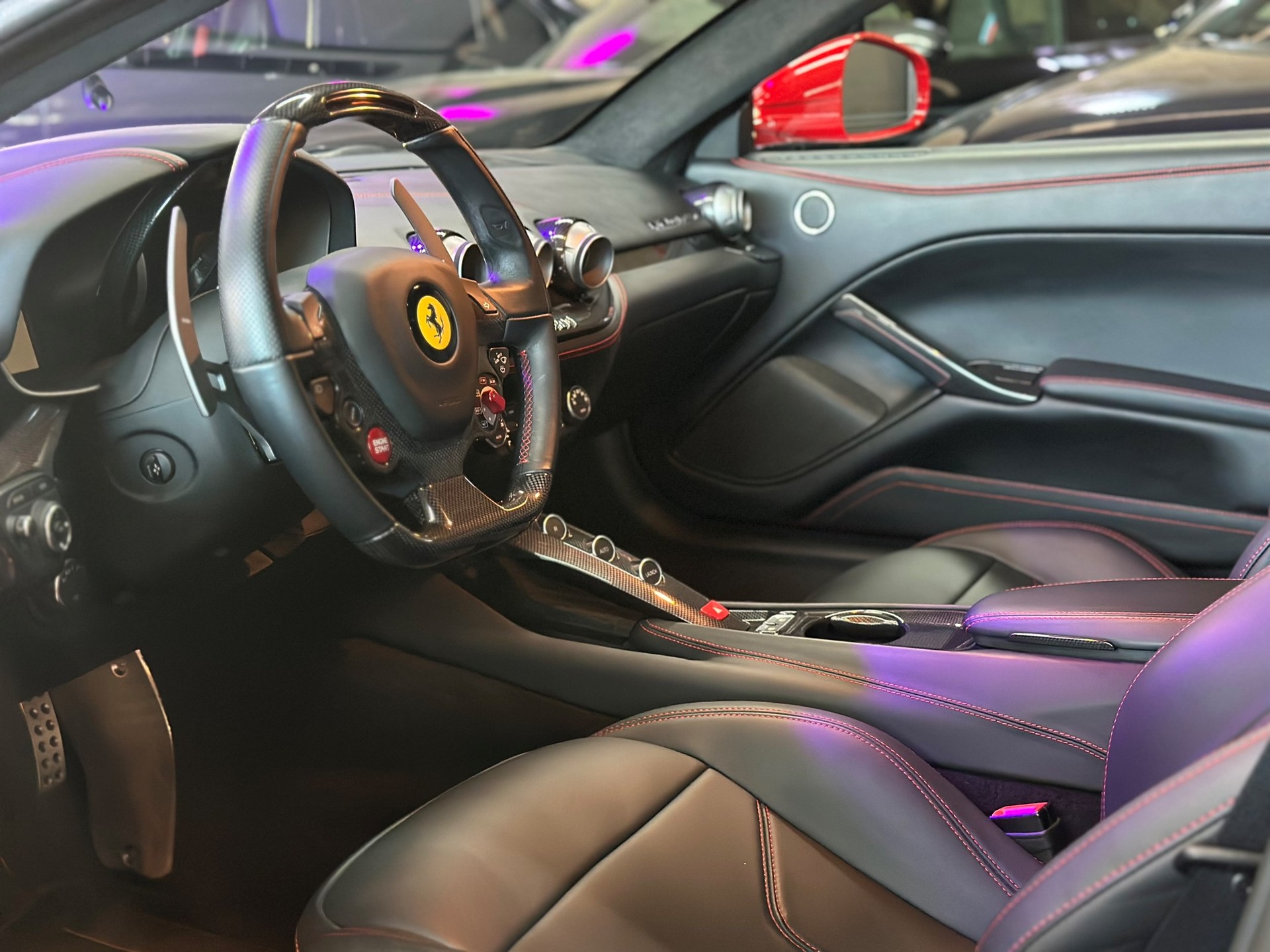 FERRARI F12 Berlinetta-image-6