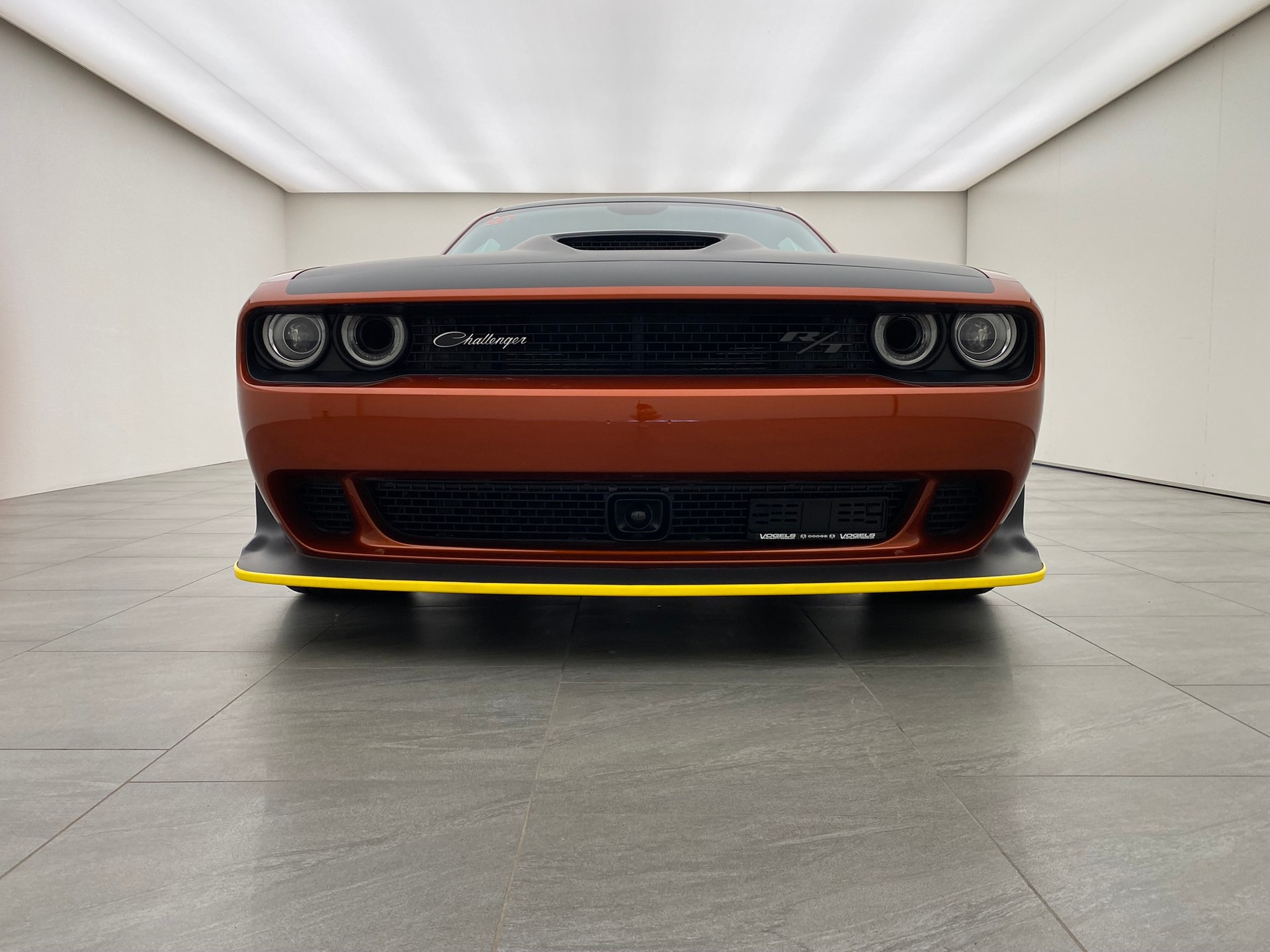 DODGE Challenger T/A 392 WB-showroom-element-1