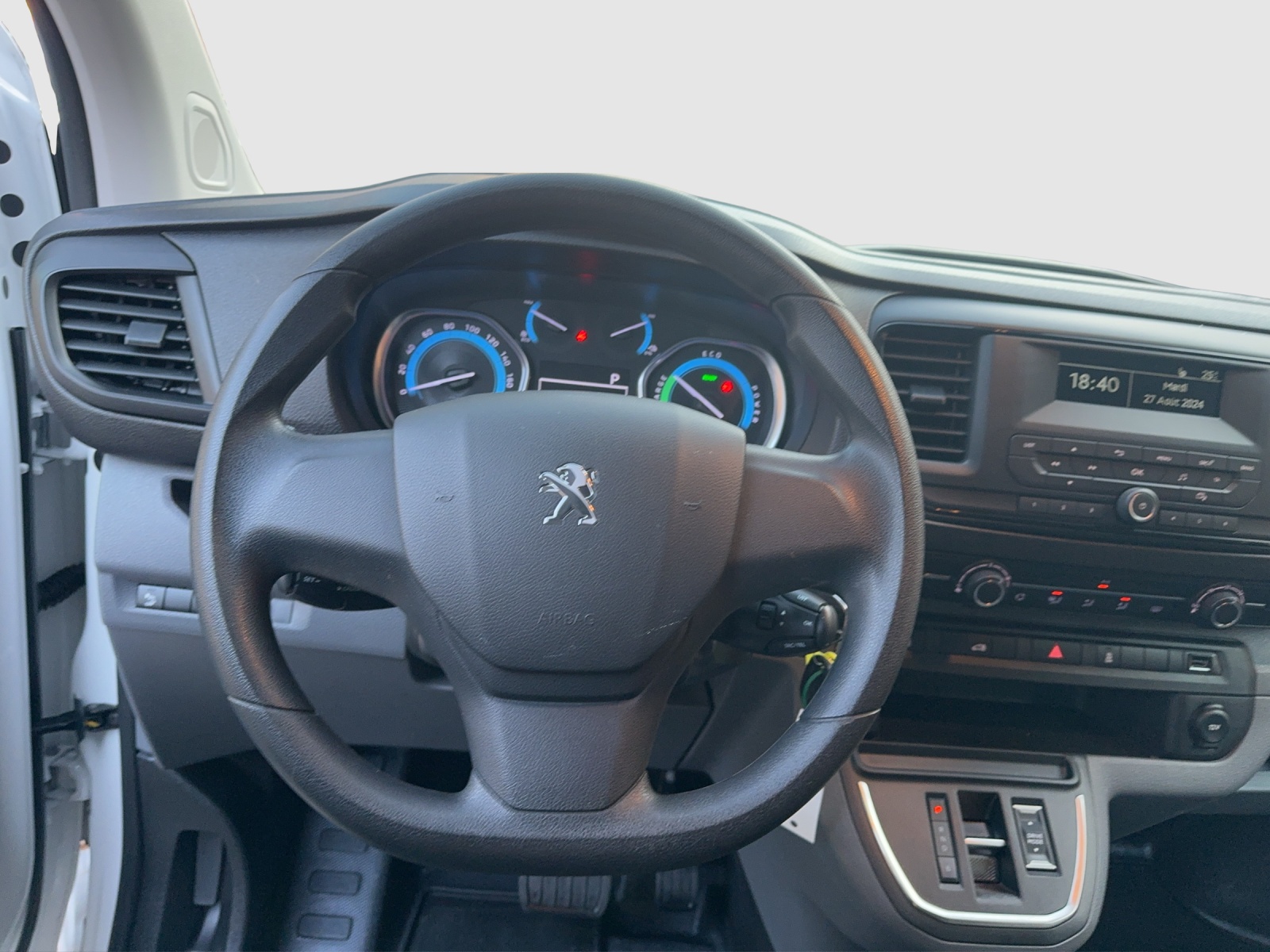 PEUGEOT Expert 50 KWh Premium Standard-image-10