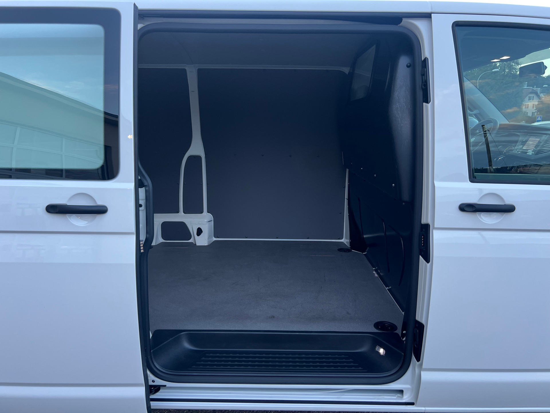 VW T6.1 ABTe-image-18