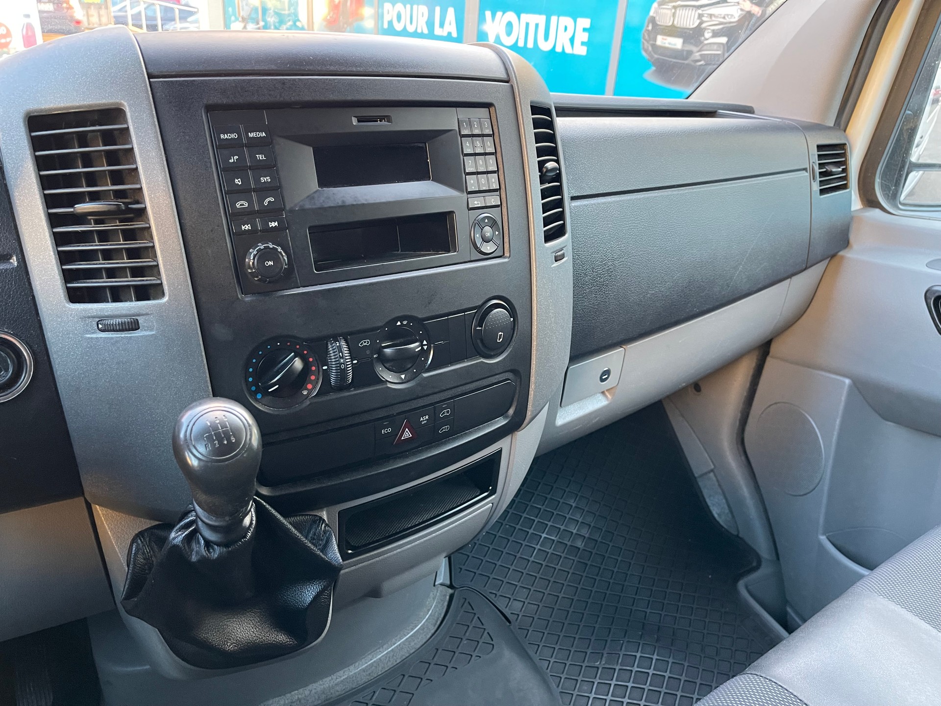 MERCEDES-BENZ Sprinter 214 CDI Standard-image-12