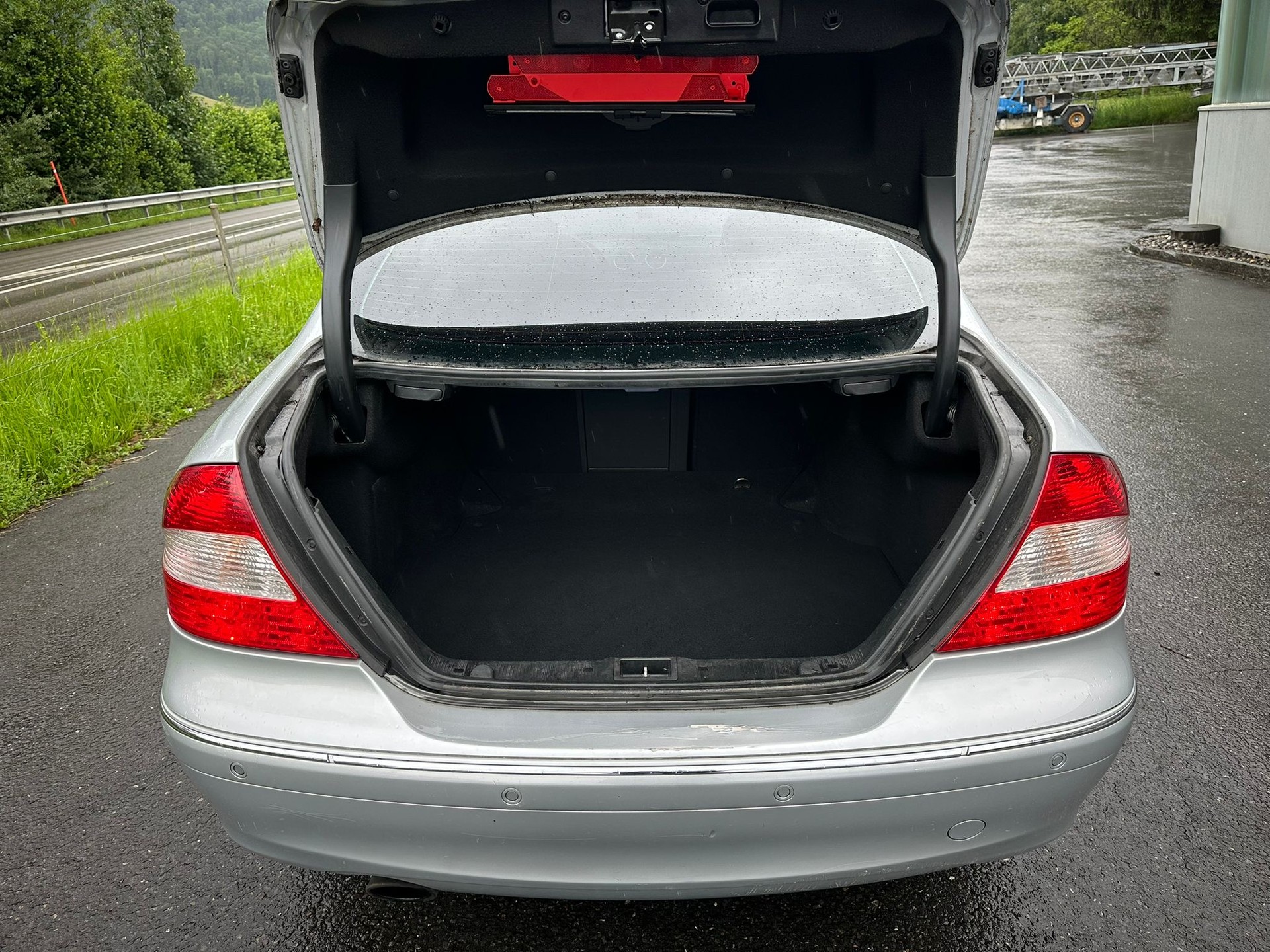 MERCEDES-BENZ CLK 200-image-5