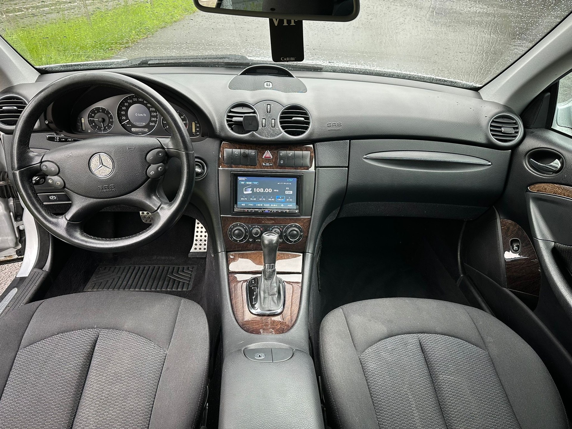 MERCEDES-BENZ CLK 200-image-14