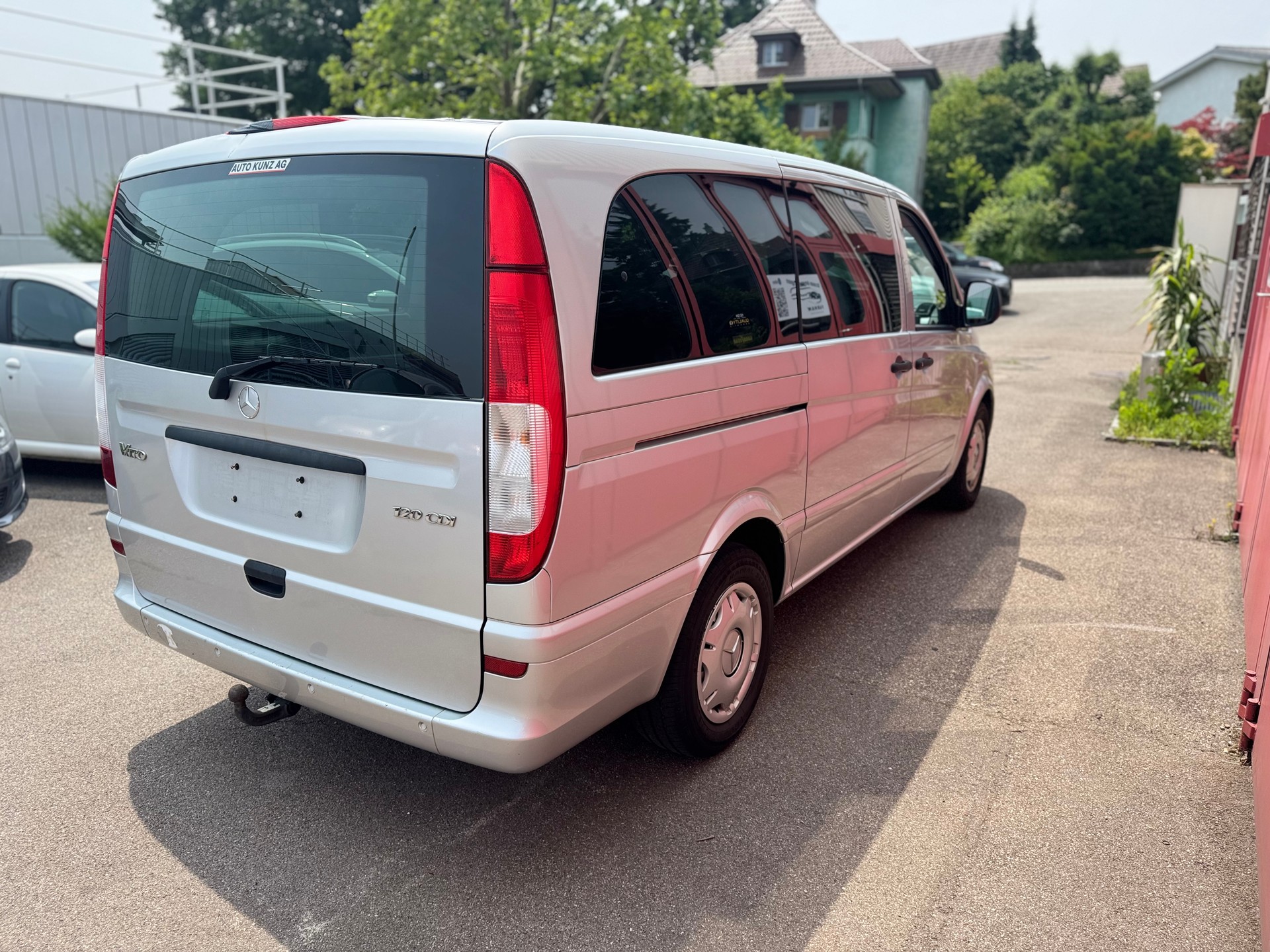 MERCEDES-BENZ Vito 120 CDI Automat-image-4