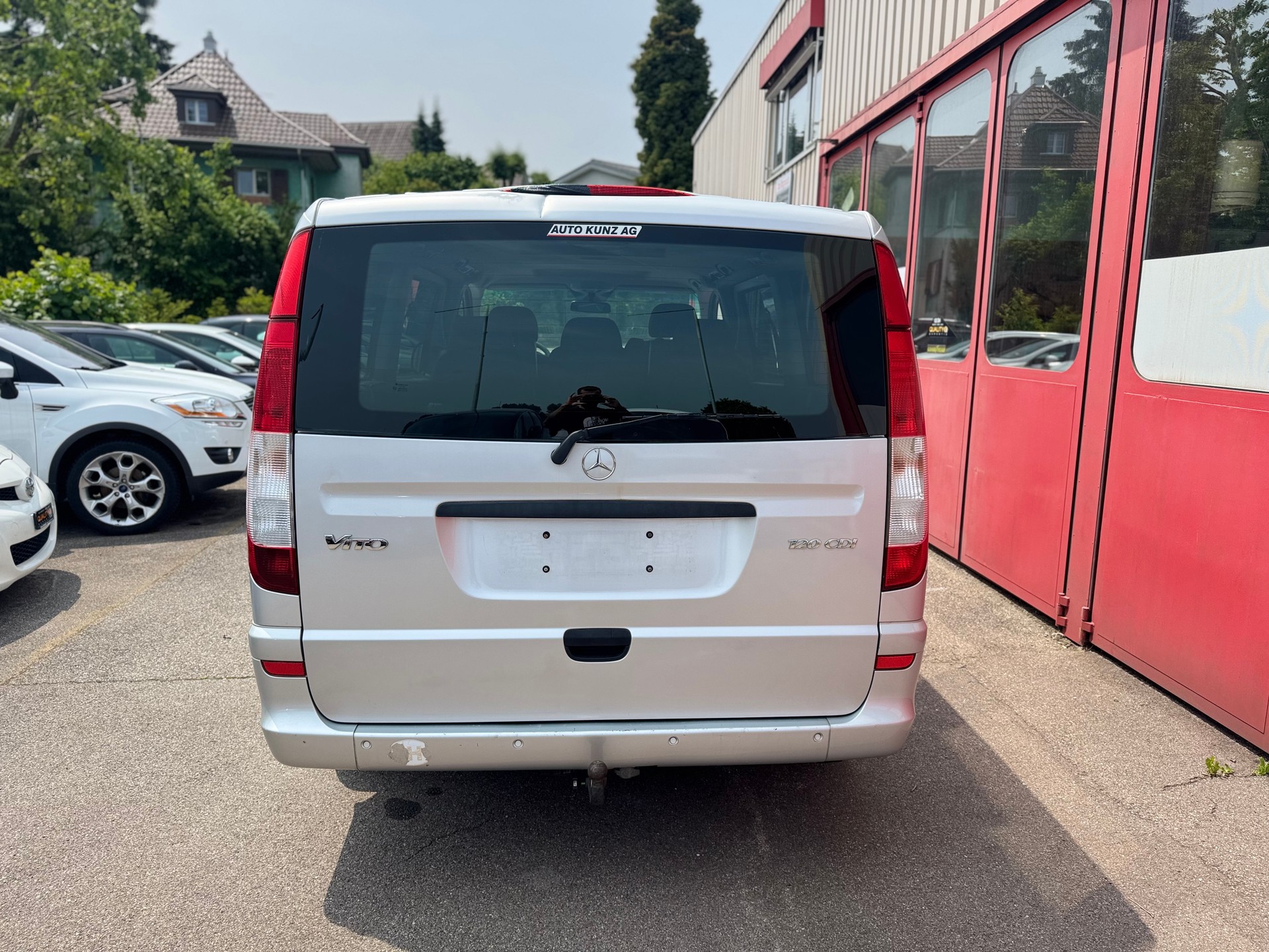 MERCEDES-BENZ Vito 120 CDI Automat-image-3