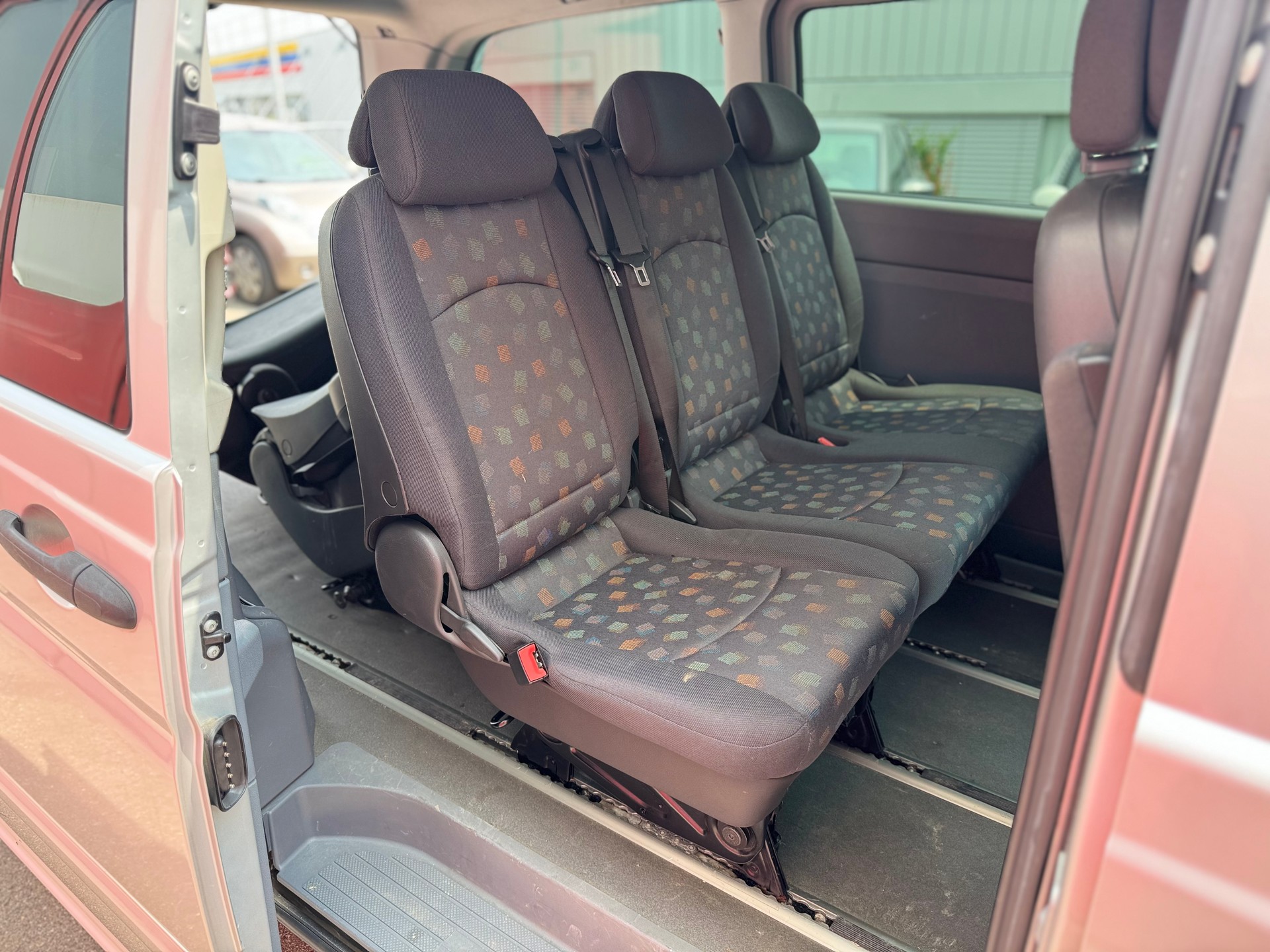 MERCEDES-BENZ Vito 120 CDI Automat-image-6