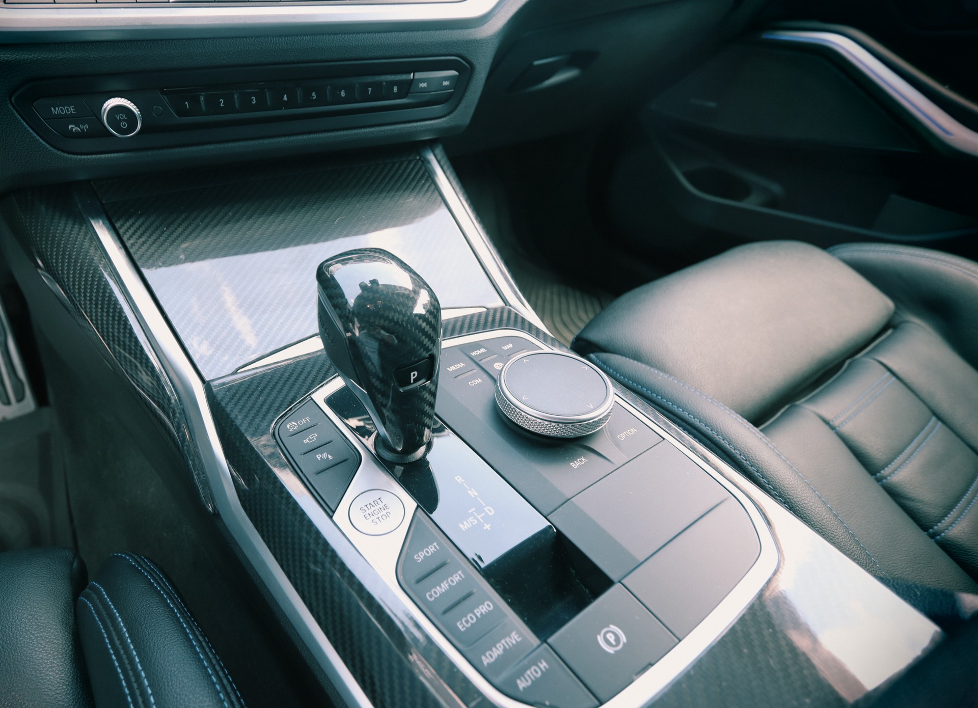 BMW M340i xDrive 48V Touring Steptronic-image-17