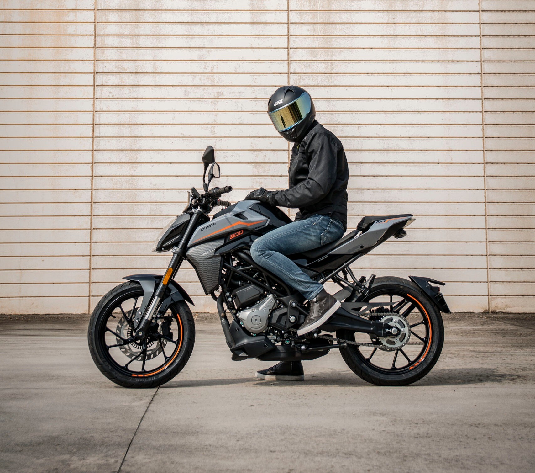 CF MOTO 300NK-image-4