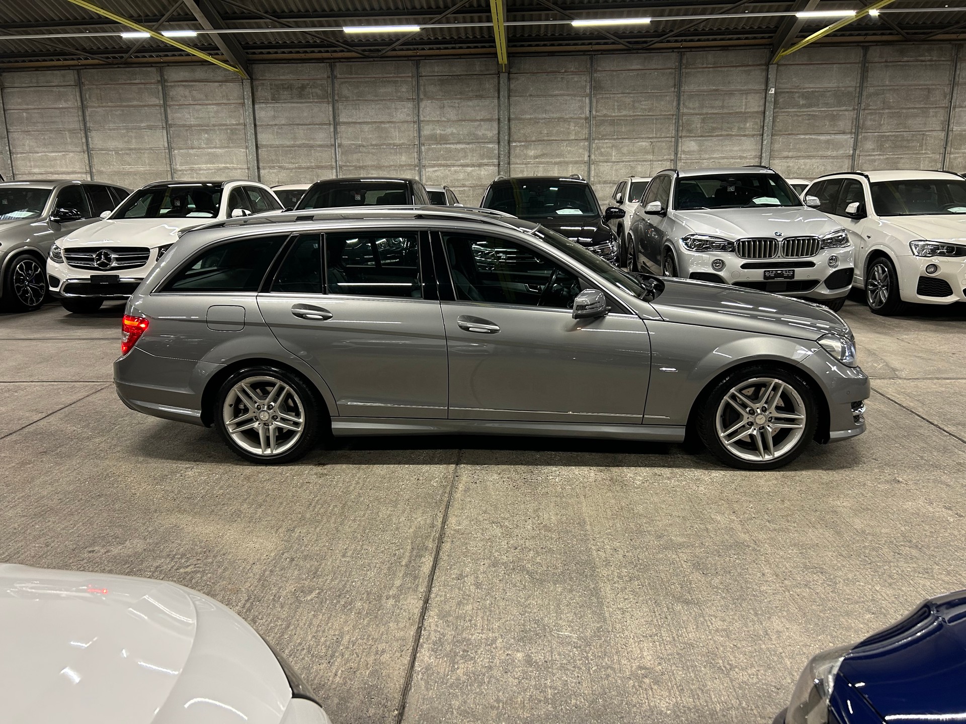 MERCEDES-BENZ C 300 CDI Avantgarde 4Matic 7G-Tronic-showroom-element-2