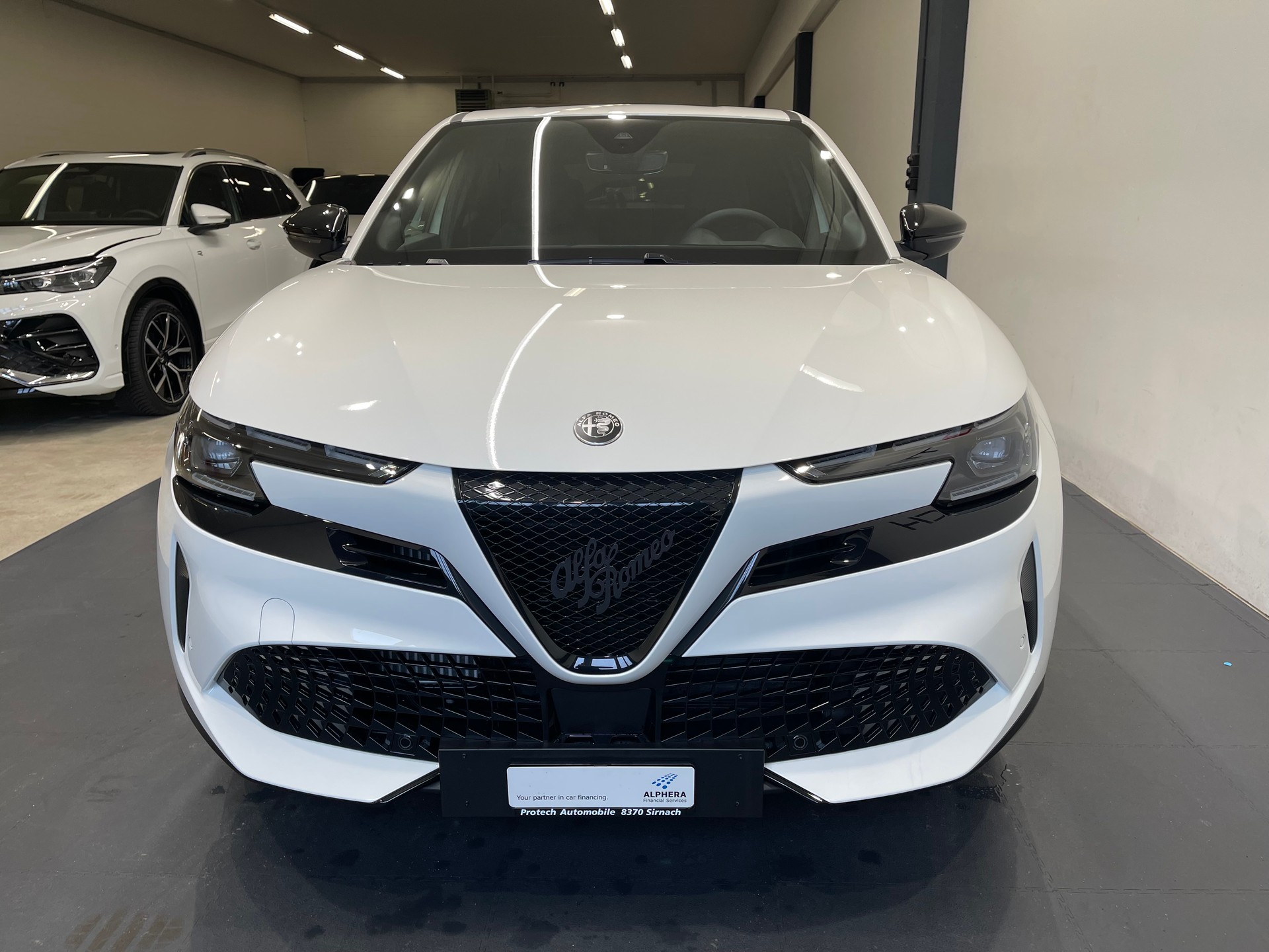 ALFA ROMEO Junior 1.2 48V Hybrid Q4-showroom-element-2