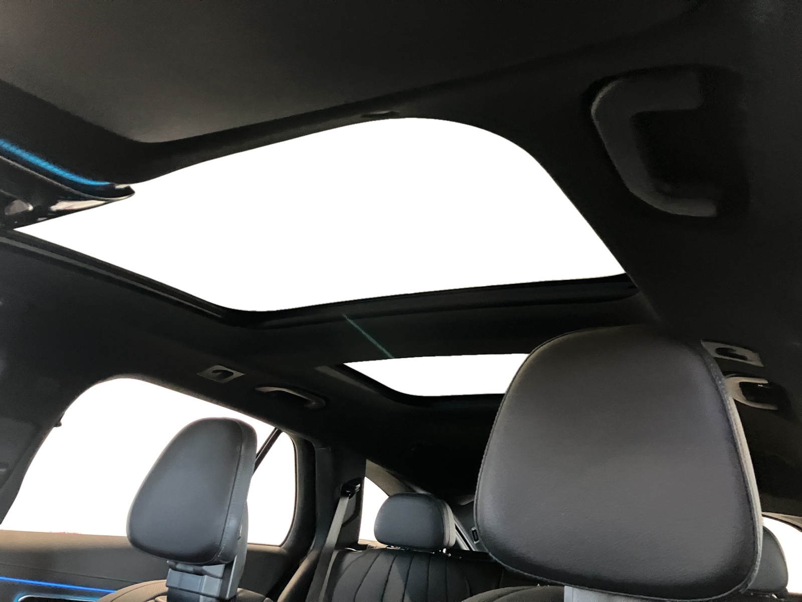 MERCEDES-BENZ E 200 AMG Line 4MATIC Kombi-image-10