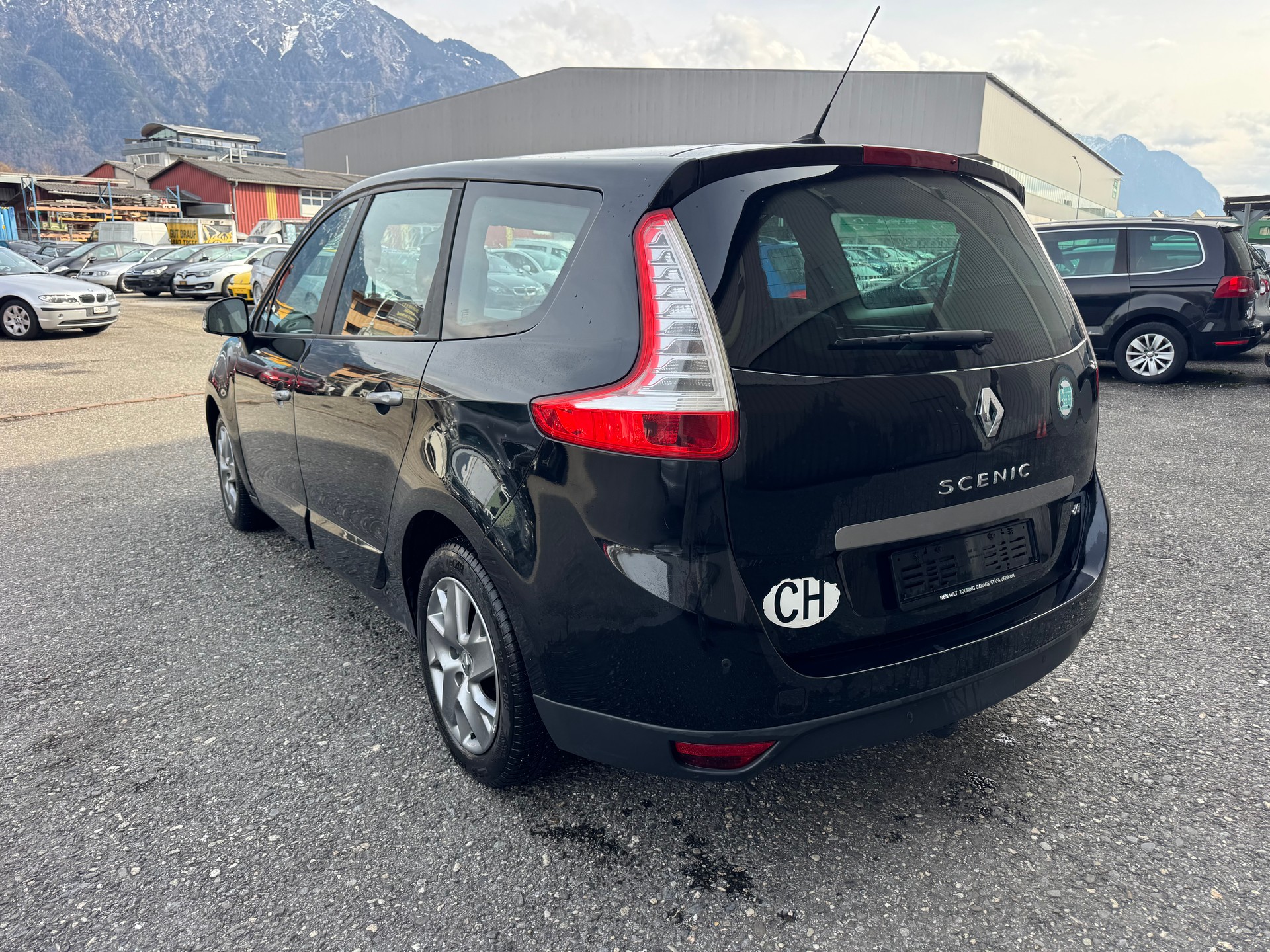 RENAULT Grand Scénic 1.9 dCi Dynamique-image-3