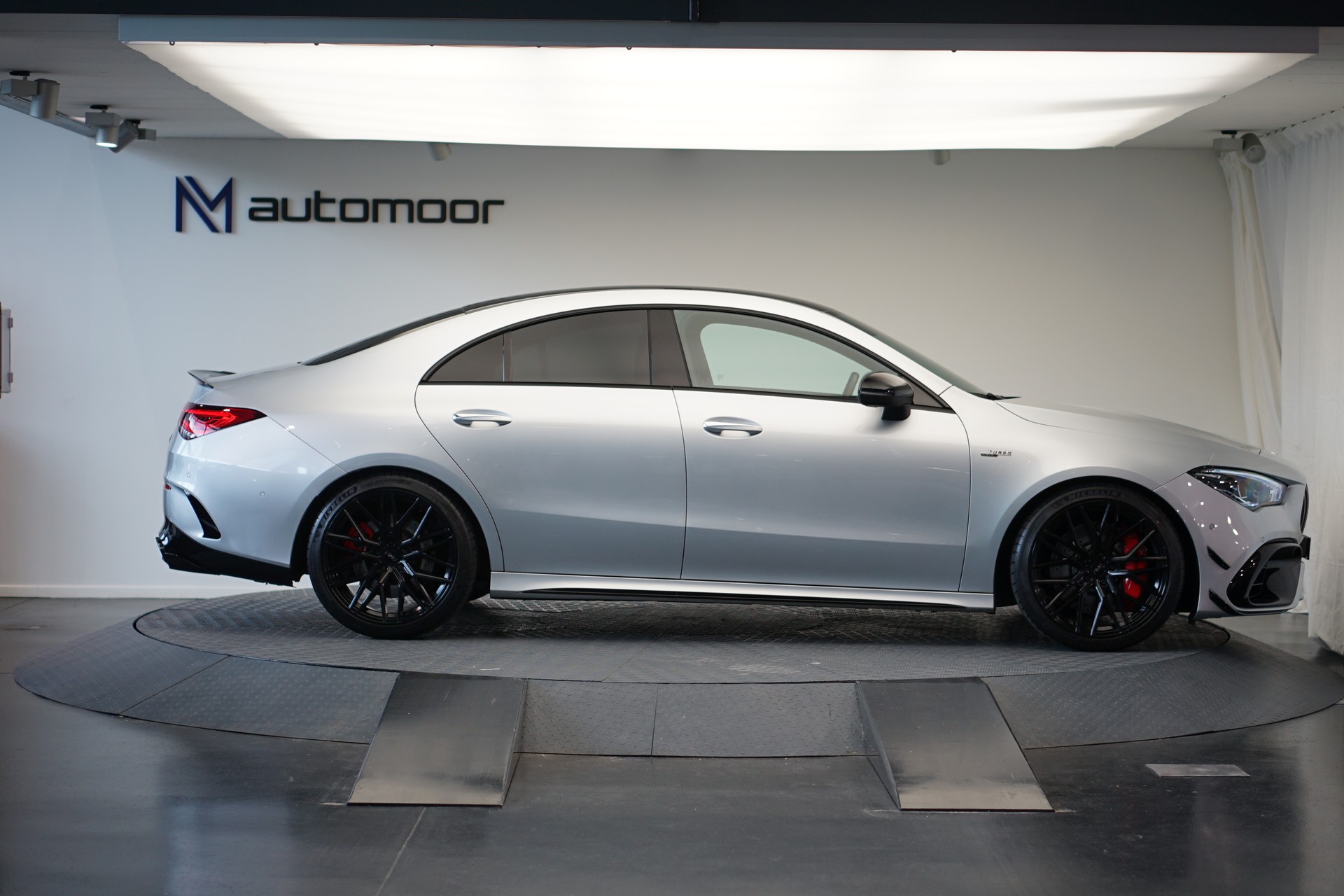 MERCEDES-BENZ CLA 45 S AMG 4Matic+ 8G-DCT *CH-Fahrzeug* *Performance Sitze*-showroom-element-3
