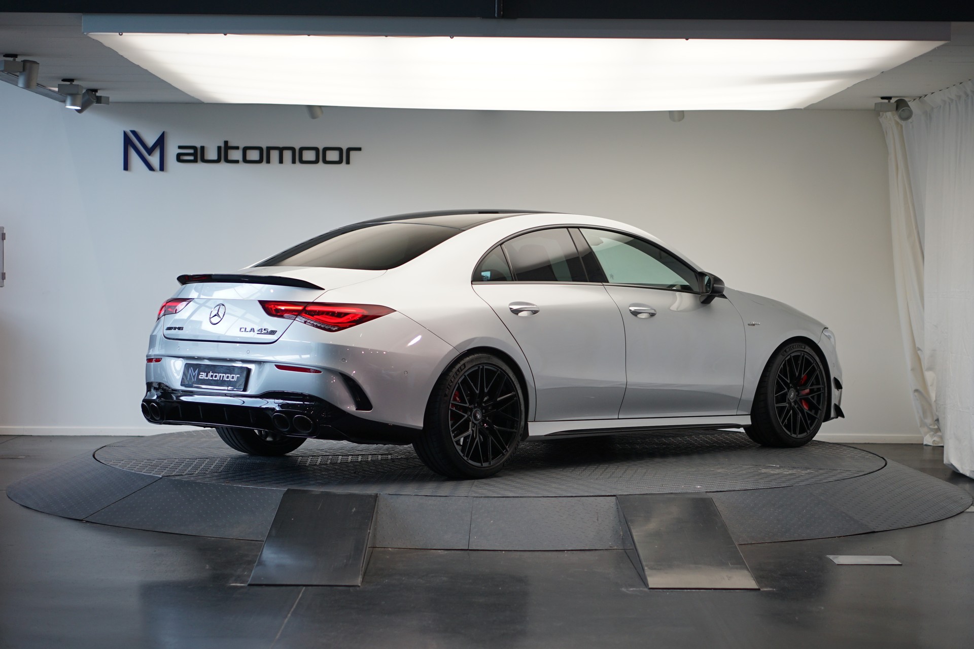 MERCEDES-BENZ CLA 45 S AMG 4Matic+ 8G-DCT *CH-Fahrzeug* *Performance Sitze*-image-4