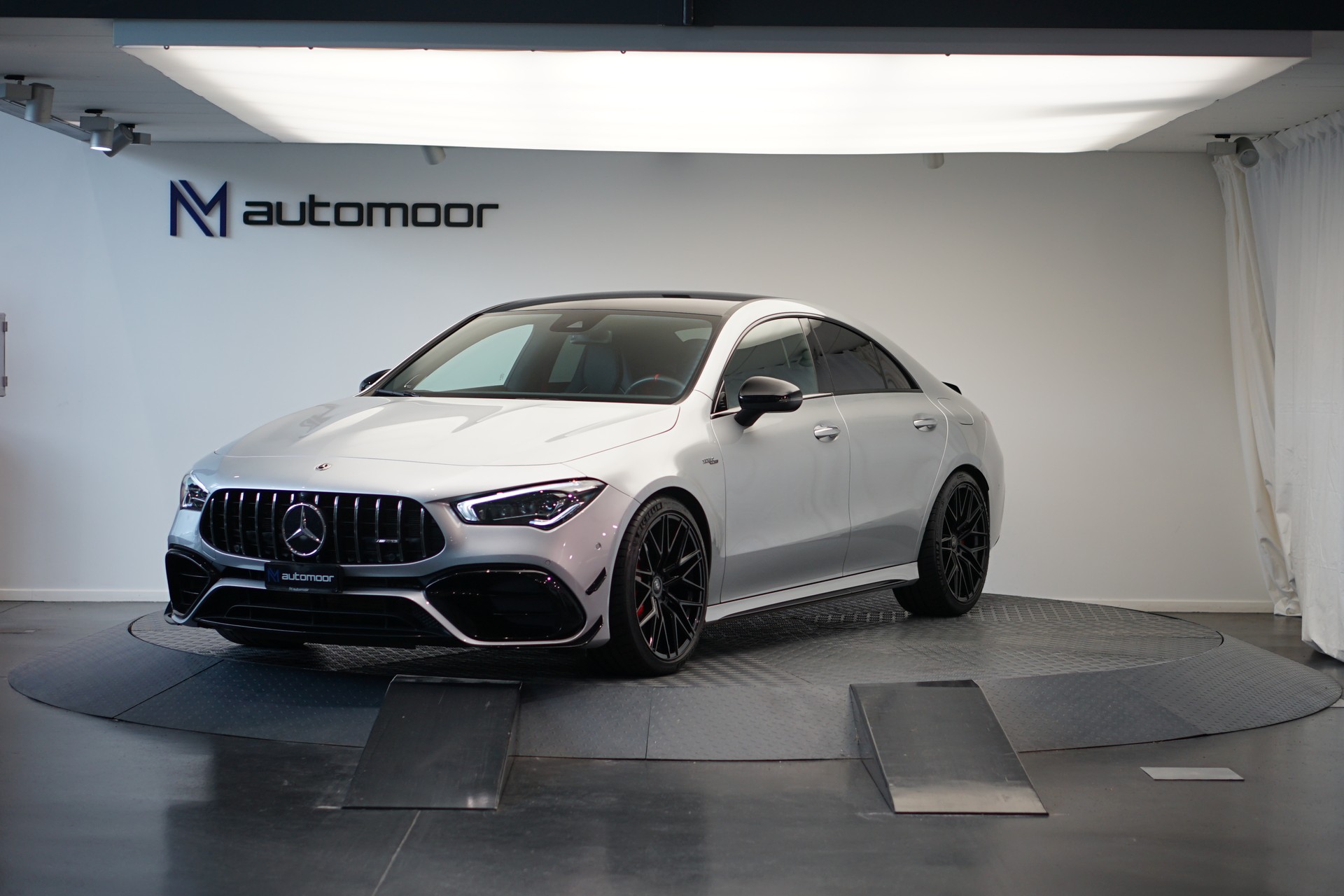 MERCEDES-BENZ CLA 45 S AMG 4Matic+ 8G-DCT *CH-Fahrzeug* *Performance Sitze*