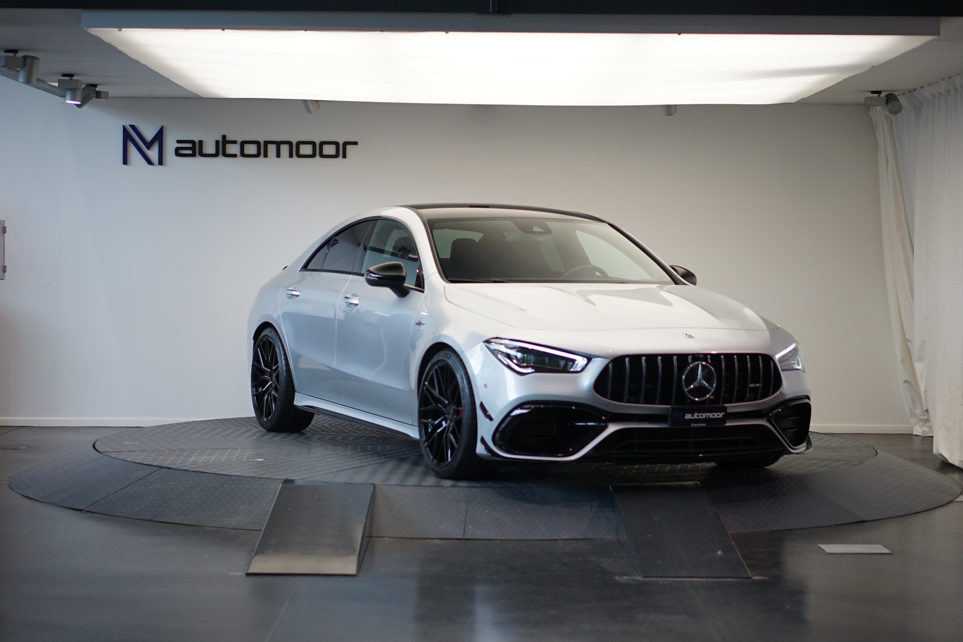 MERCEDES-BENZ CLA 45 S AMG 4Matic+ 8G-DCT *CH-Fahrzeug* *Performance Sitze*-showroom-element-2