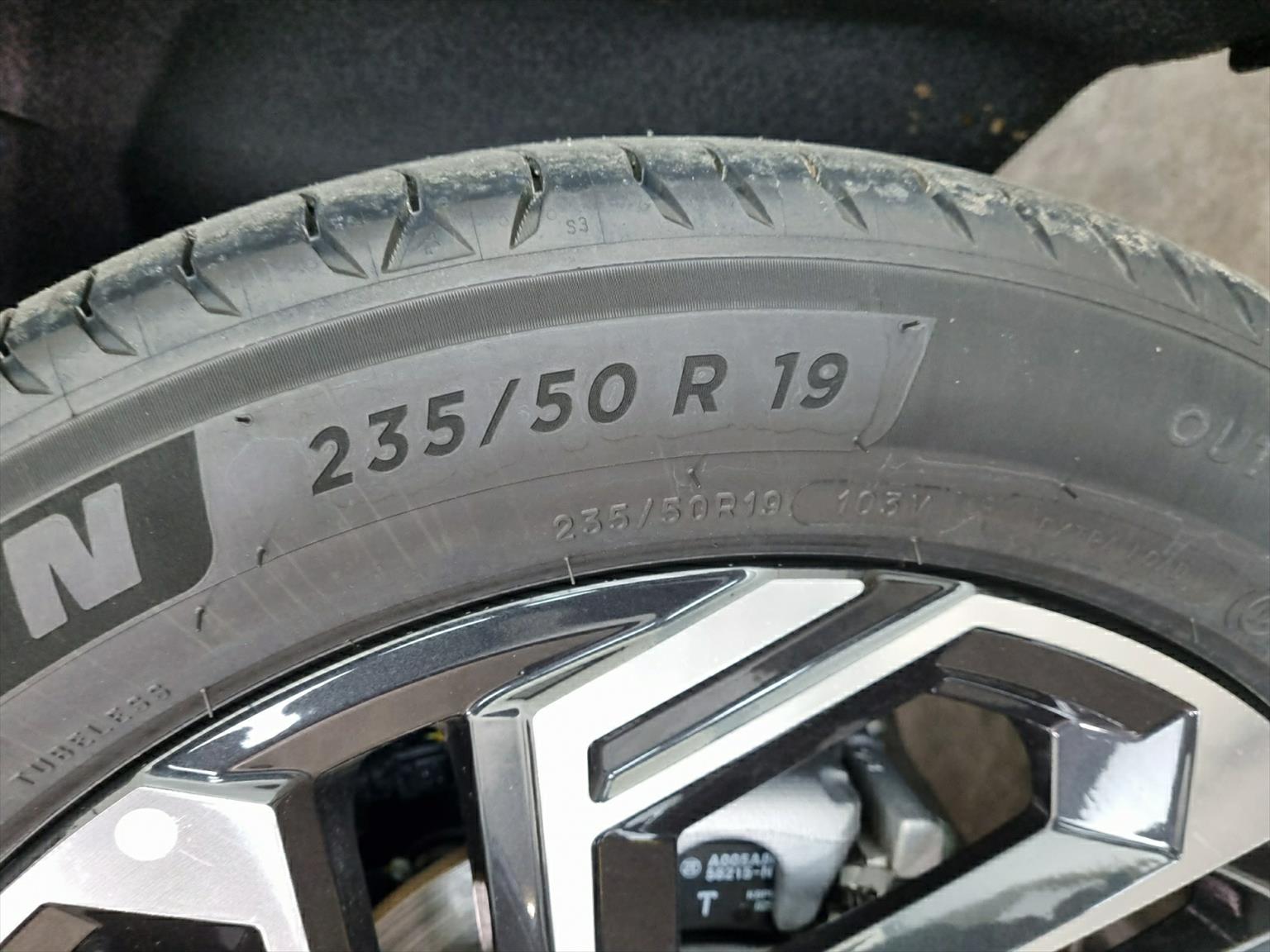 HYUNDAI Tucson 1.6 HEV 4WD EXELLENCE-image-12