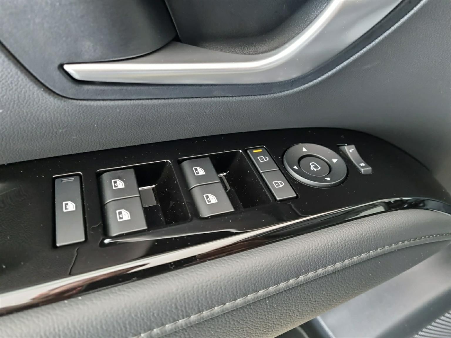 HYUNDAI Tucson 1.6 HEV 4WD EXELLENCE-image-9