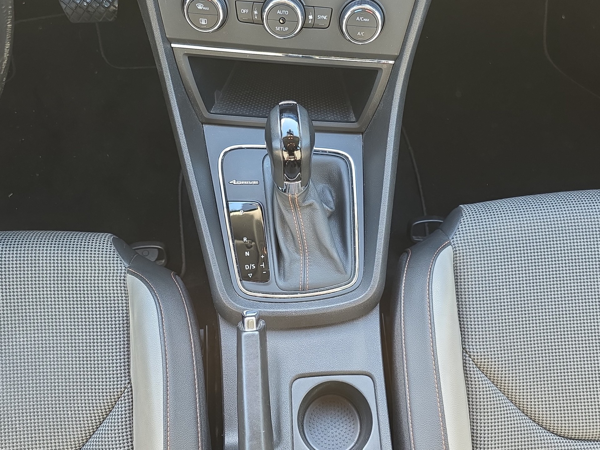 SEAT Leon ST 1.8 TSI X-Perience 4Drive DSG-image-13