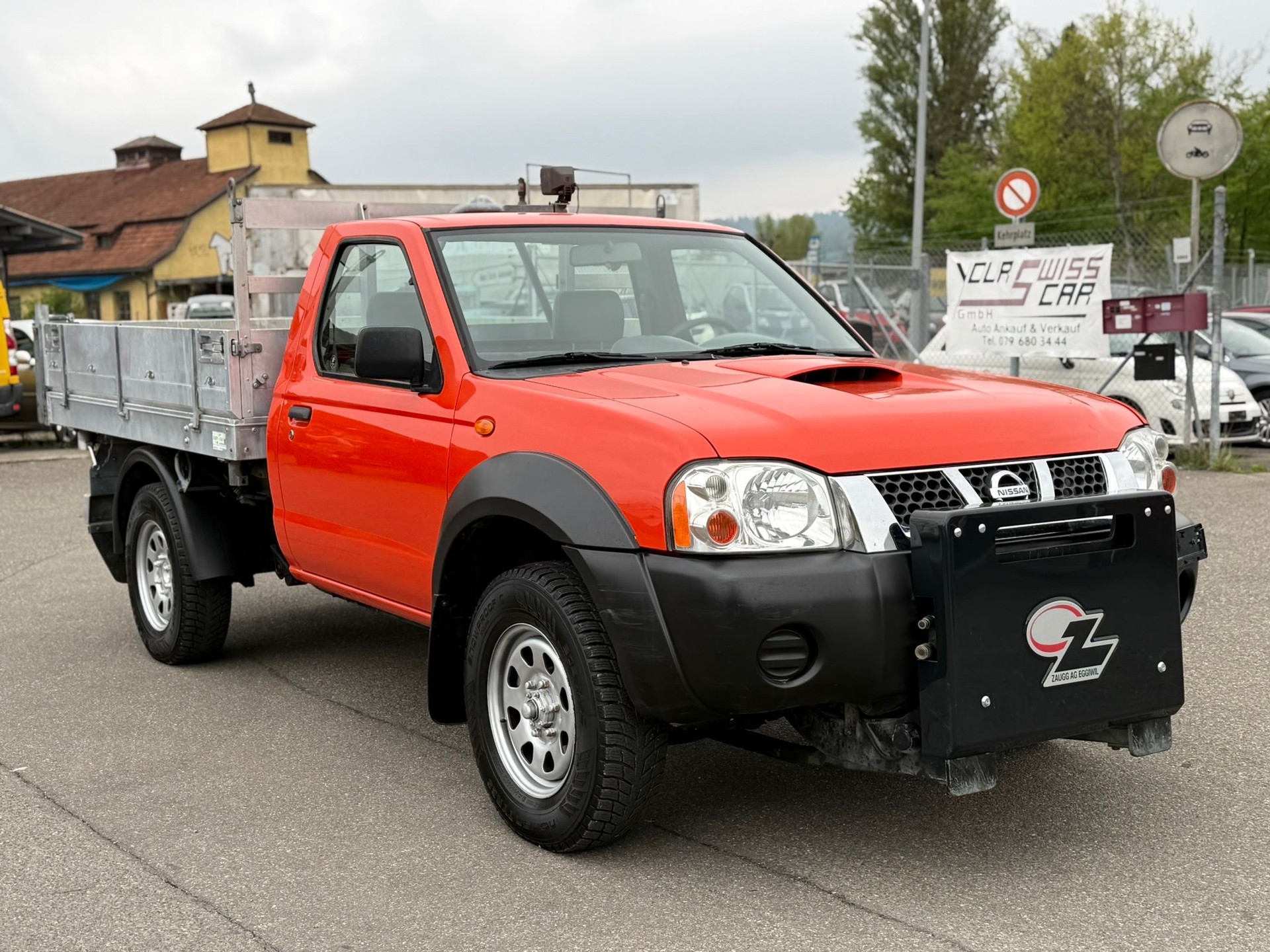 NISSAN Single Cab 2.5 Di 4x4-image-2