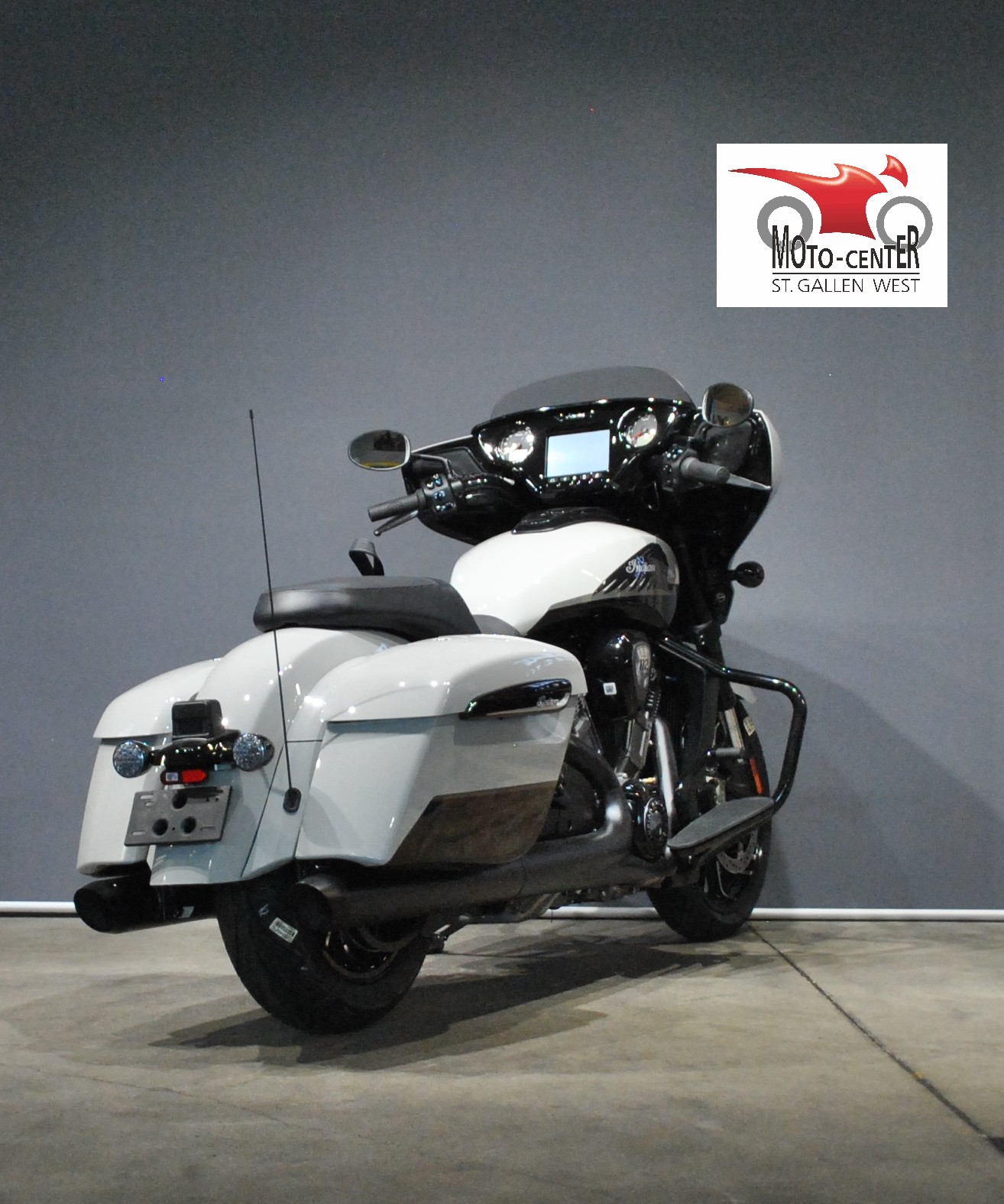 INDIAN Chieftain Power Plus Dark Horse-image-4