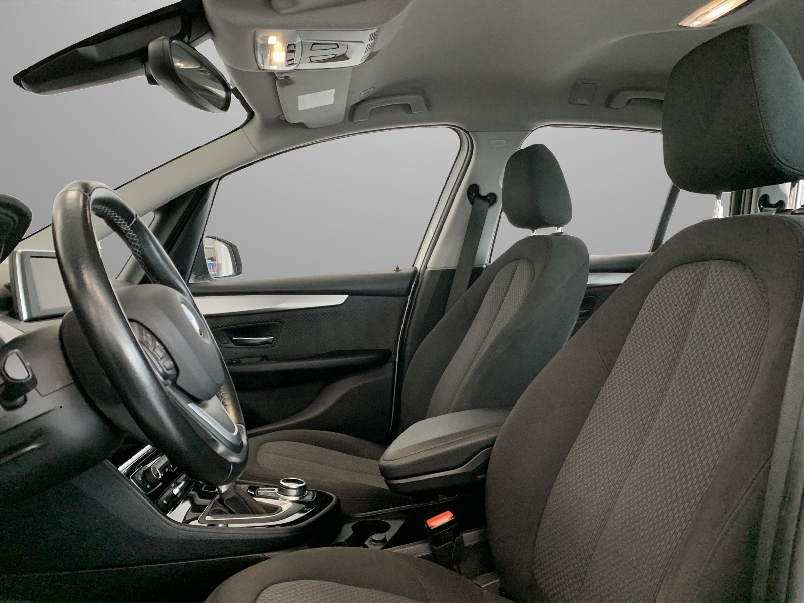 BMW 216d Gran Tourer Steptronic-image-7