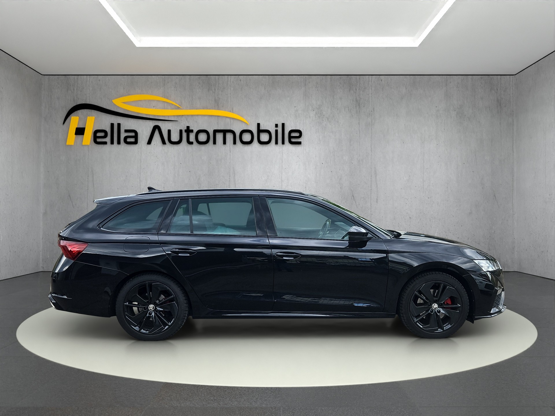 SKODA Octavia Combi 2.0 TDI DSG RS 4x4-image-4