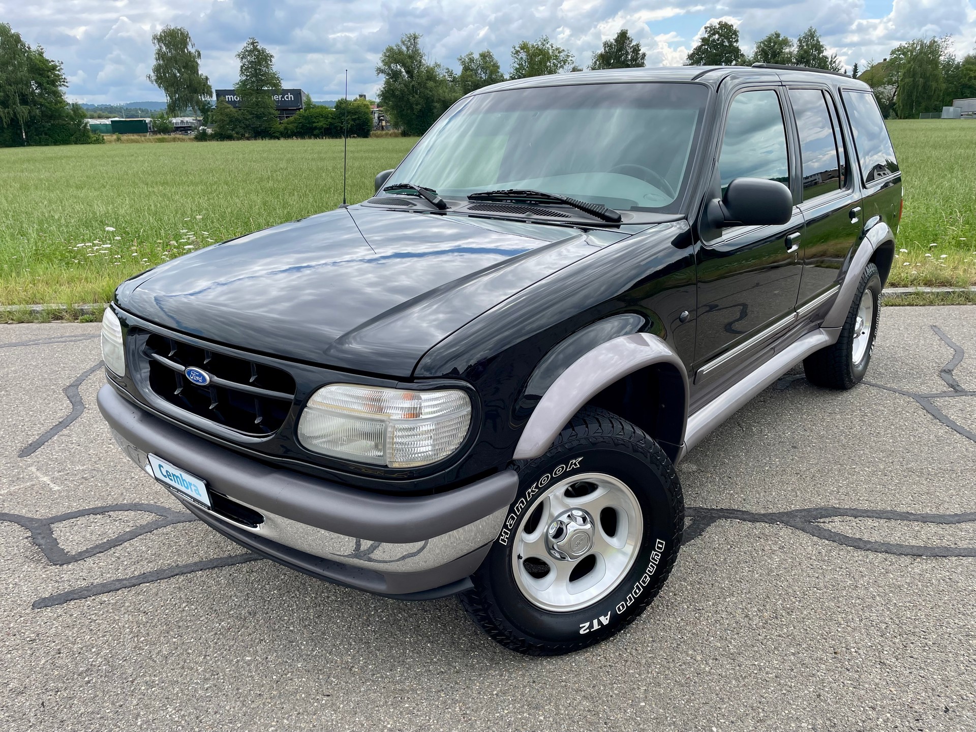 FORD Explorer 4.0 Sport * TEILRESTAURIERT - VON LIEBHABER *-showroom-element-2