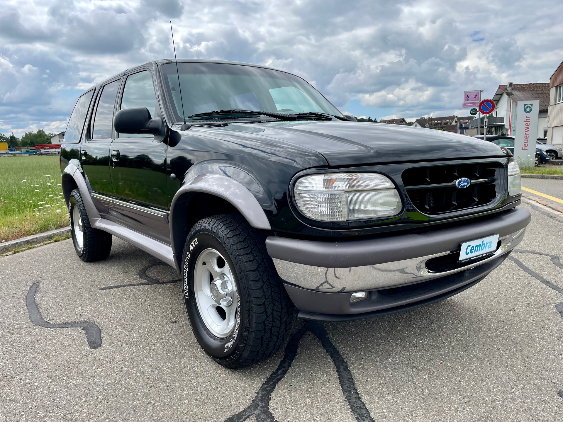 FORD Explorer 4.0 Sport * TEILRESTAURIERT - VON LIEBHABER *-image-8