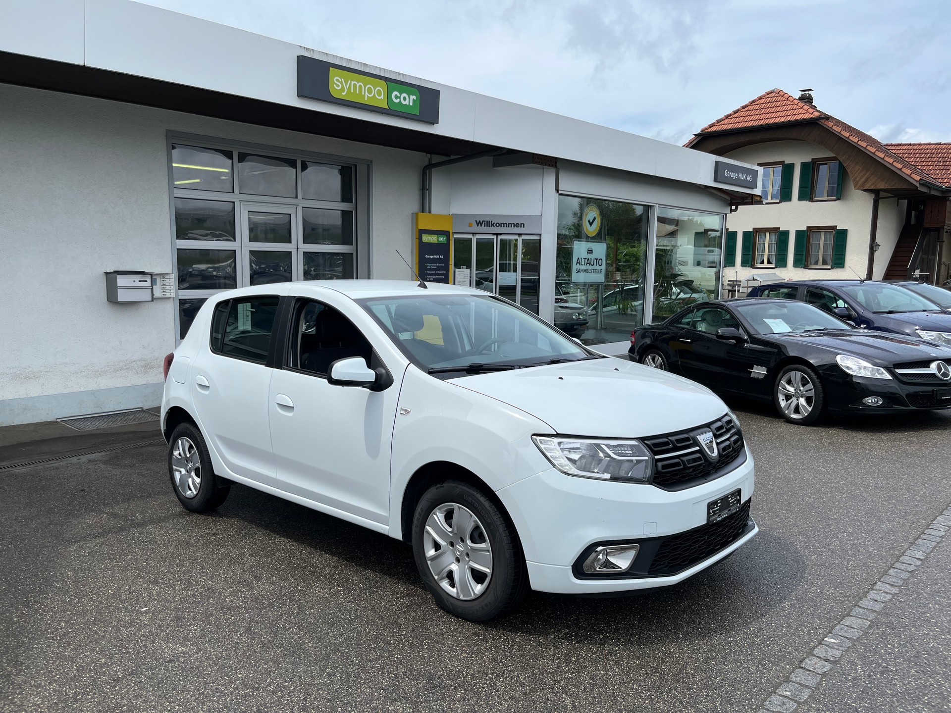 DACIA Sandero TCe 90 Comfort+++AB MFK+++MIT 12 MONATEN GARANTIE+++