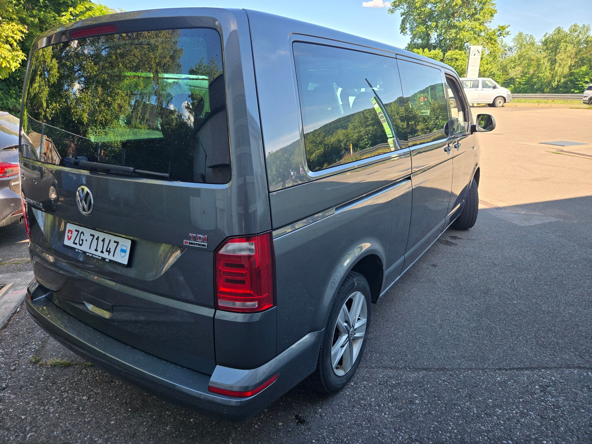 VW Caravelle-image-5