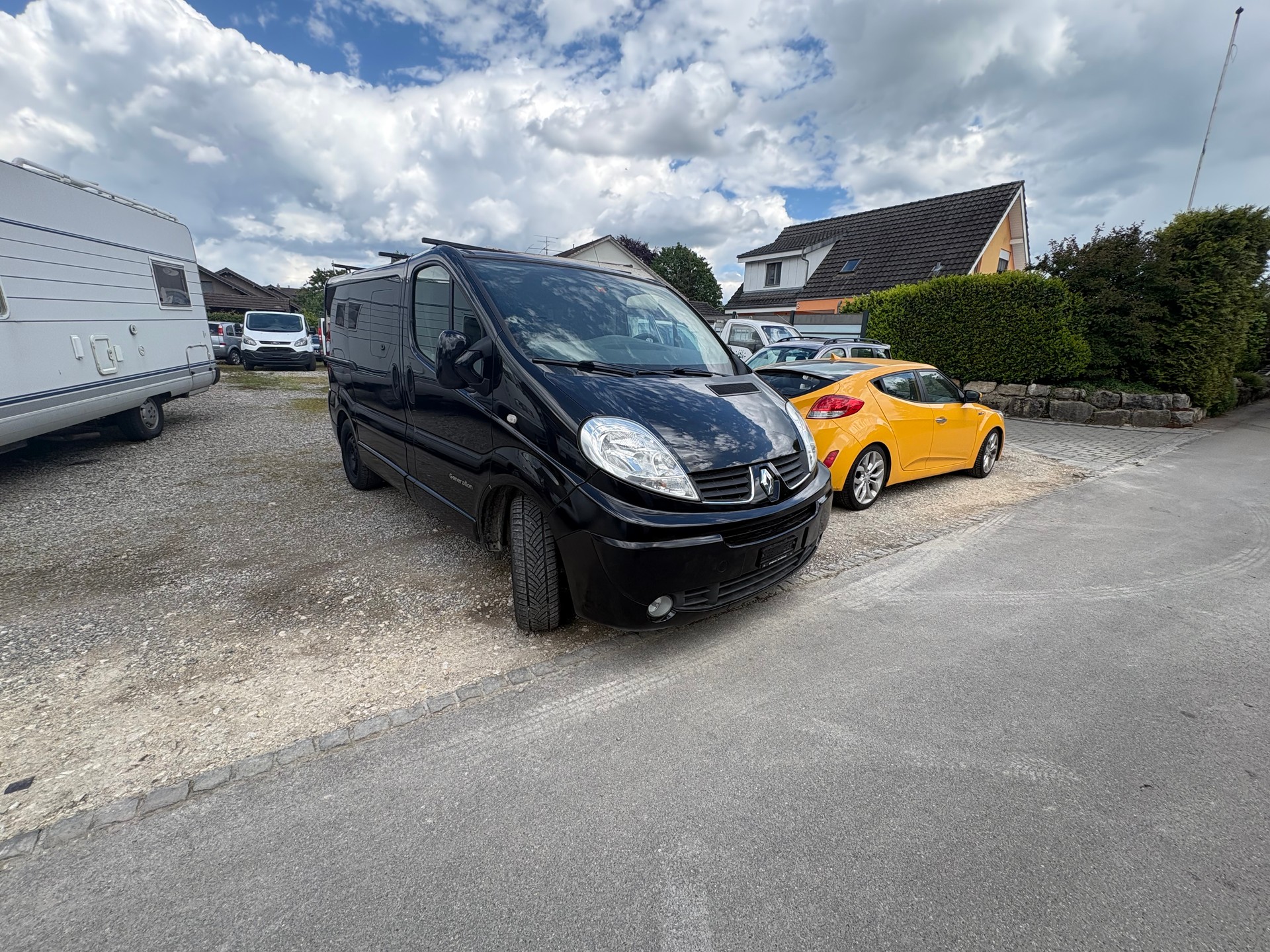 RENAULT trafic Multivan Doppelbett 7 Plätze MFK