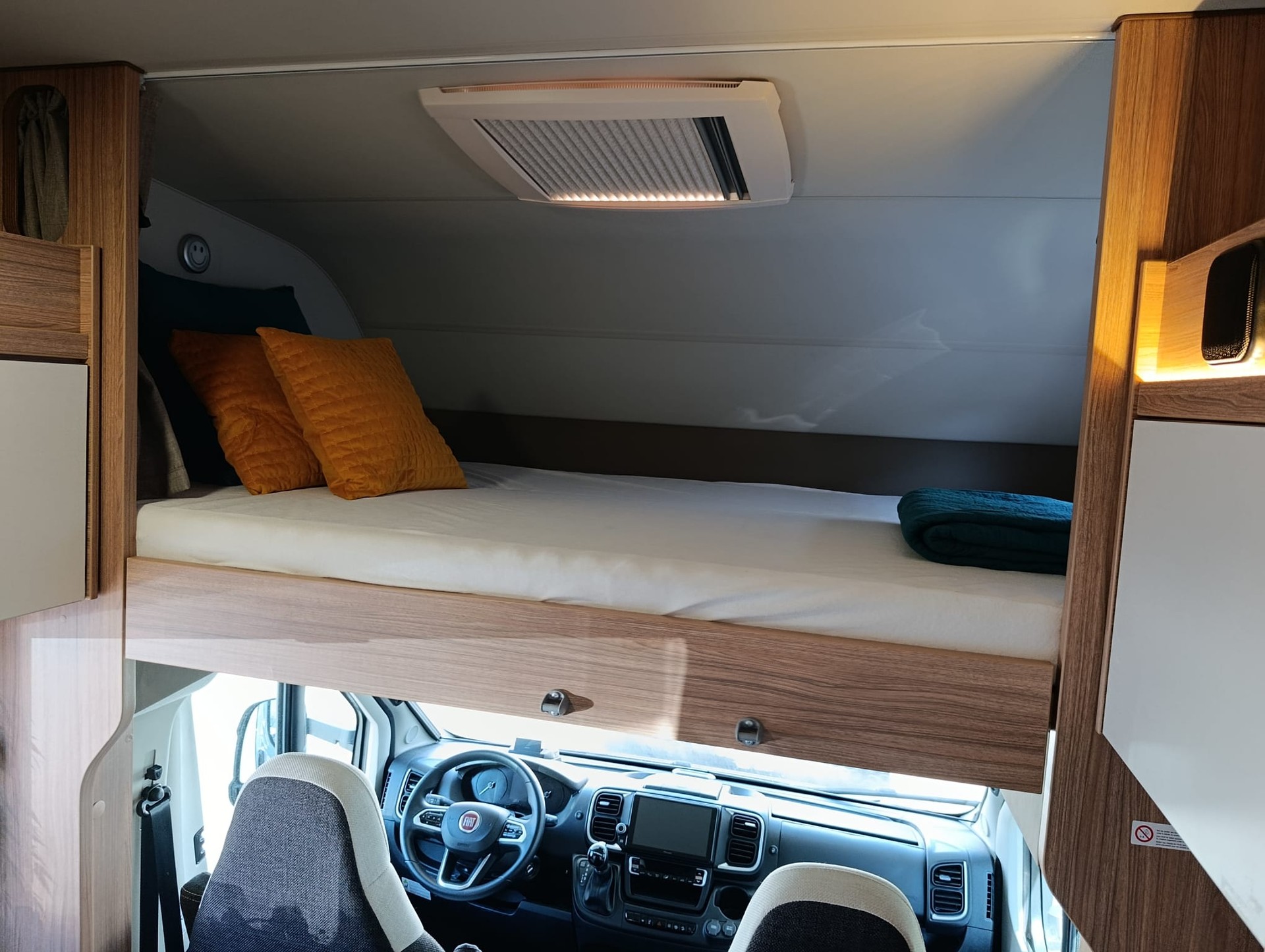 WEINSBERG Carahome MEG 650 *** Absolut voll ausgestattet und dank modernster Technik komplett autark***Automat 160PS *2x Lithium *-image-14