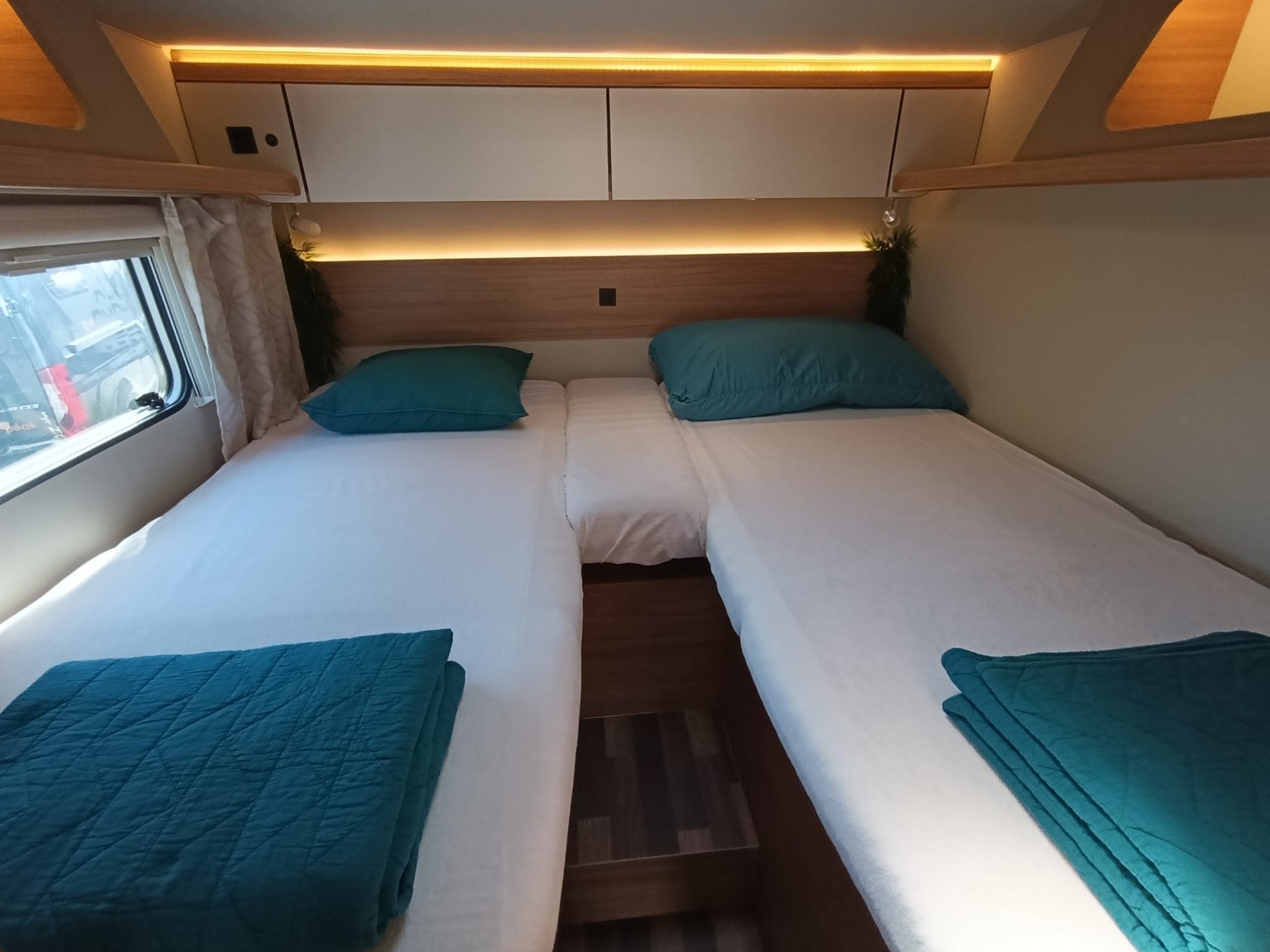 WEINSBERG Carahome MEG 650 *** Absolut voll ausgestattet und dank modernster Technik komplett autark***Automat 160PS *2x Lithium *-showroom-element-3