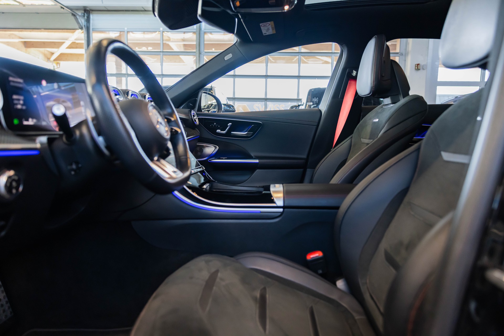 MERCEDES-BENZ C 43 AMG 4matic / Panorama-Schiebedach / Head-Up Display / Burmester Sound-image-12