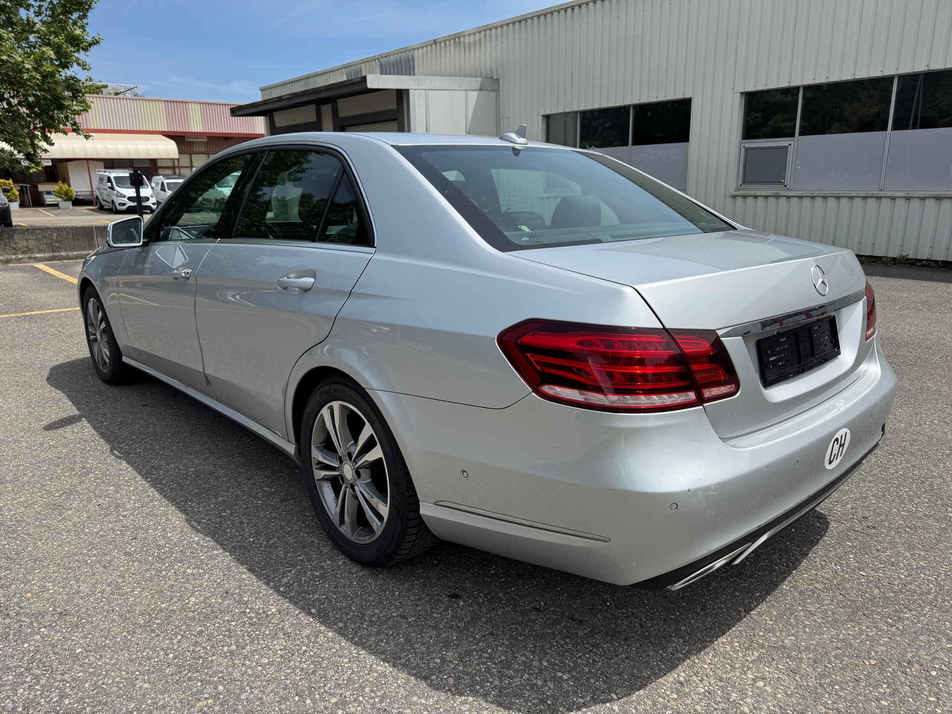 MERCEDES-BENZ E 220 BlueTEC Elégance 9G-Tronic-image-4