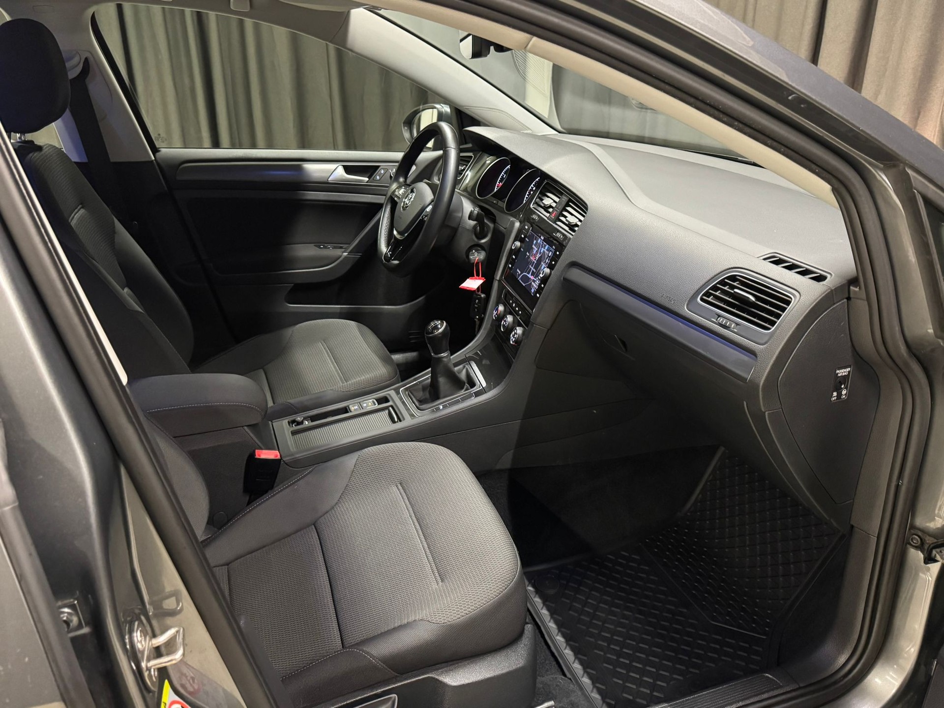 VW Golf 1.4 TSI Allstar-image-8