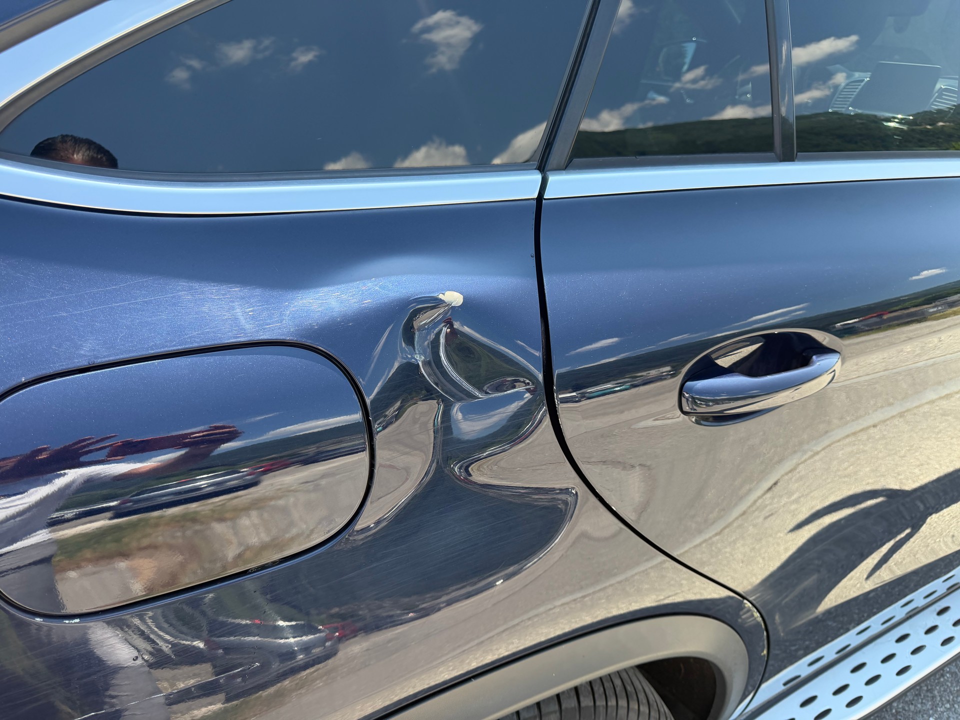 MERCEDES-BENZ GLE Coupé 350 d OrangeArt Edition 4Matic 9G-Tronic-image-3