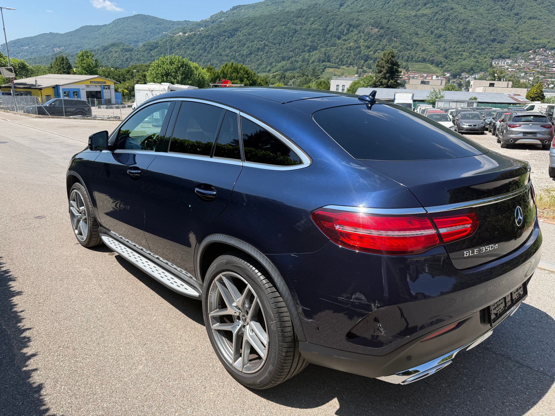 MERCEDES-BENZ GLE Coupé 350 d OrangeArt Edition 4Matic 9G-Tronic-image-5