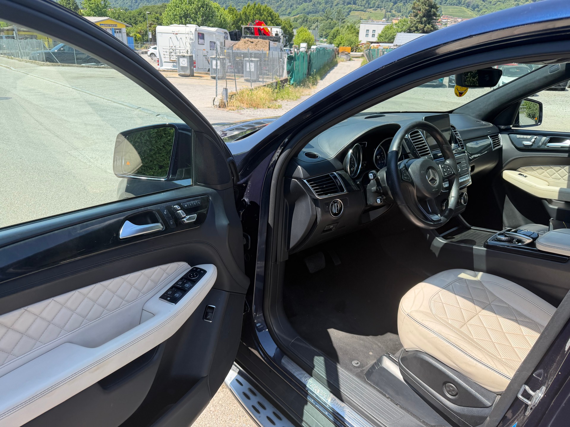 MERCEDES-BENZ GLE Coupé 350 d OrangeArt Edition 4Matic 9G-Tronic-image-7