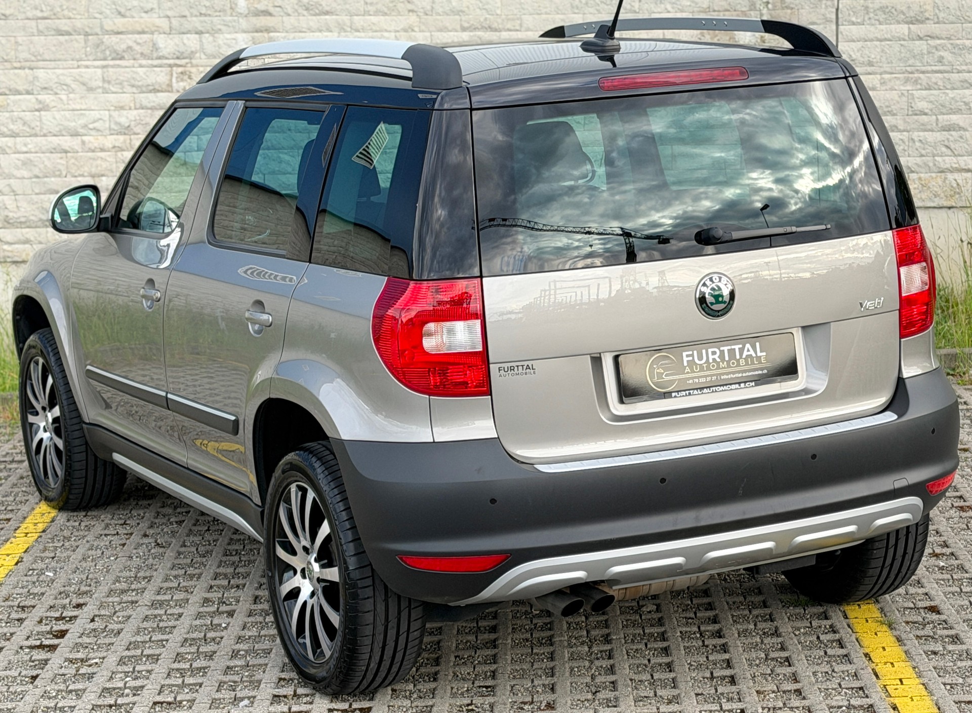 SKODA Yeti 2.0 TDI Elegance 4x4 DSG-image-7